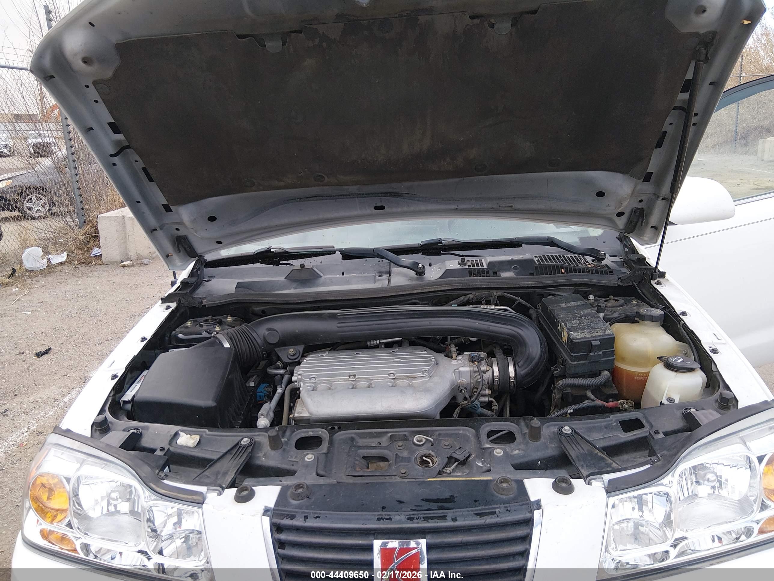 SATURN VUE image 10