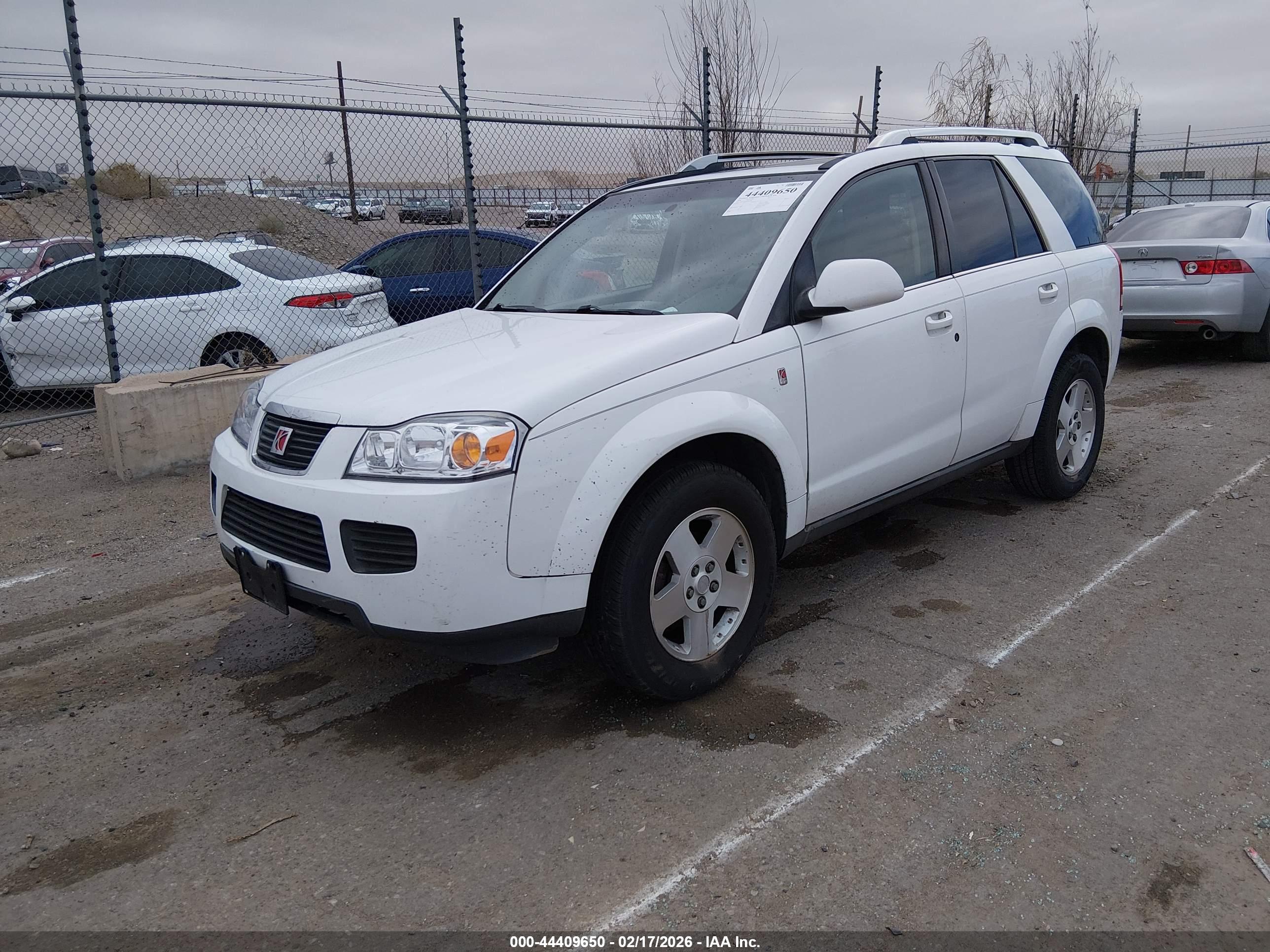 SATURN VUE image 2
