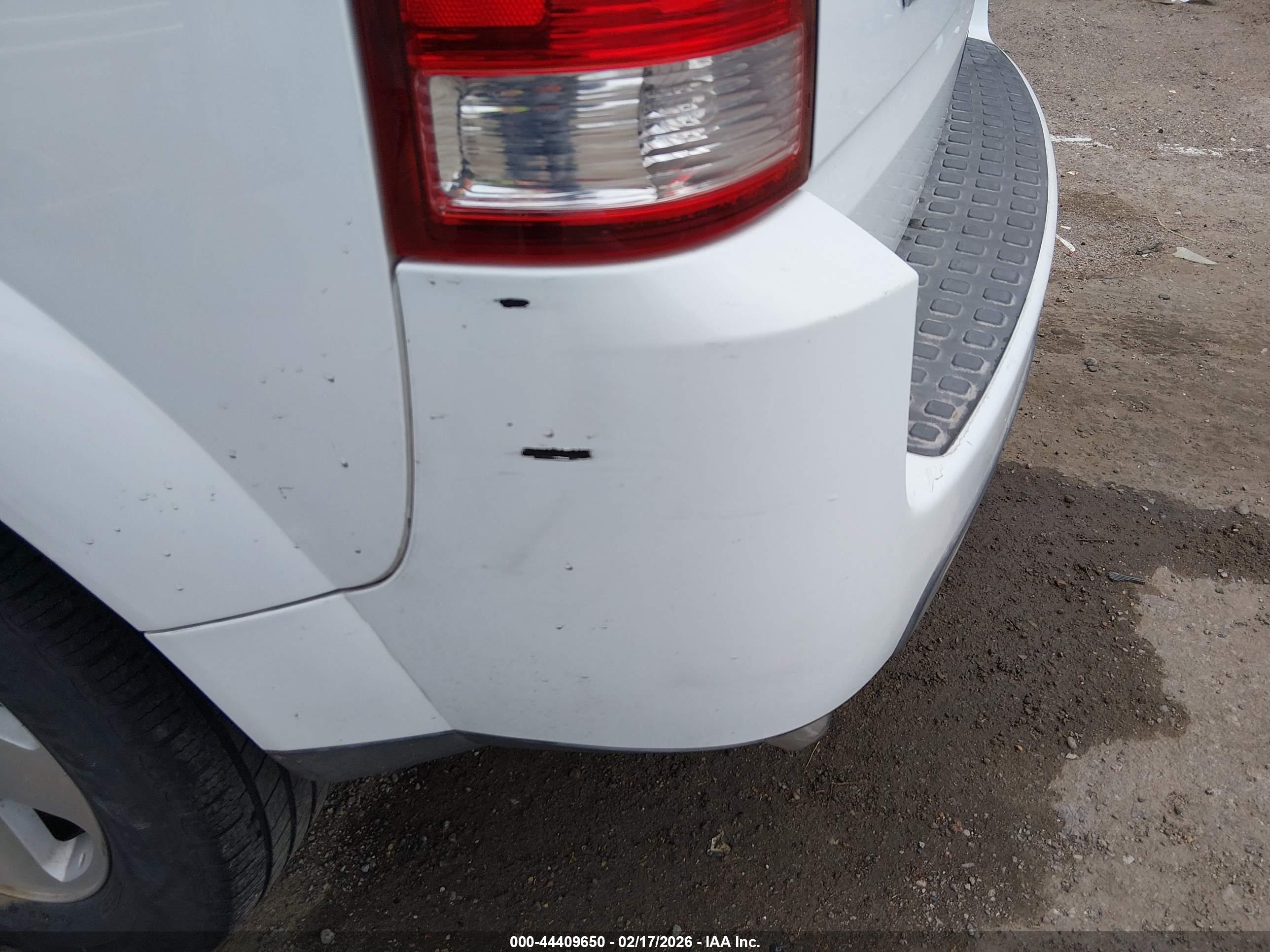 SATURN VUE image 6