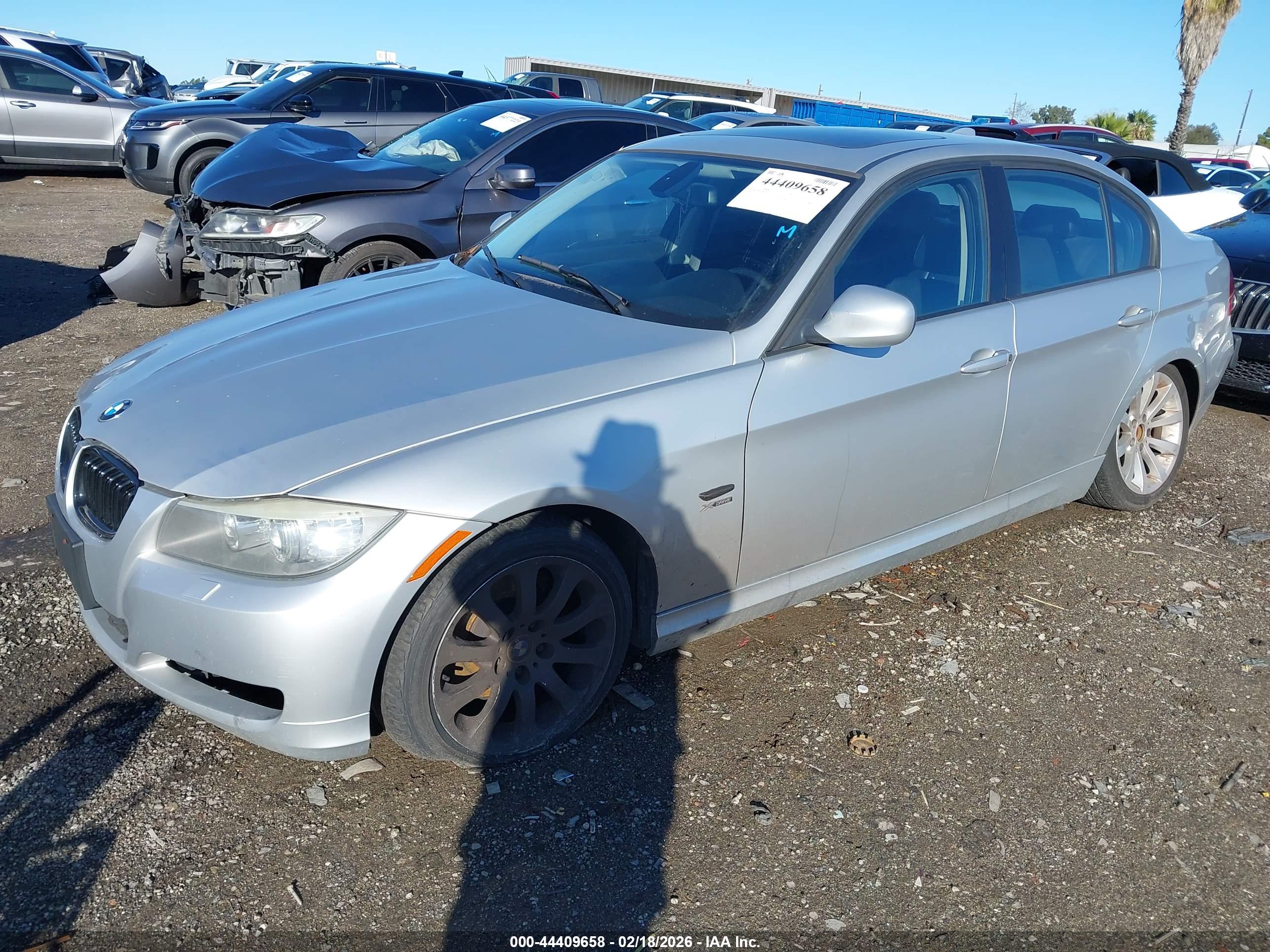 BMW 328I image 2
