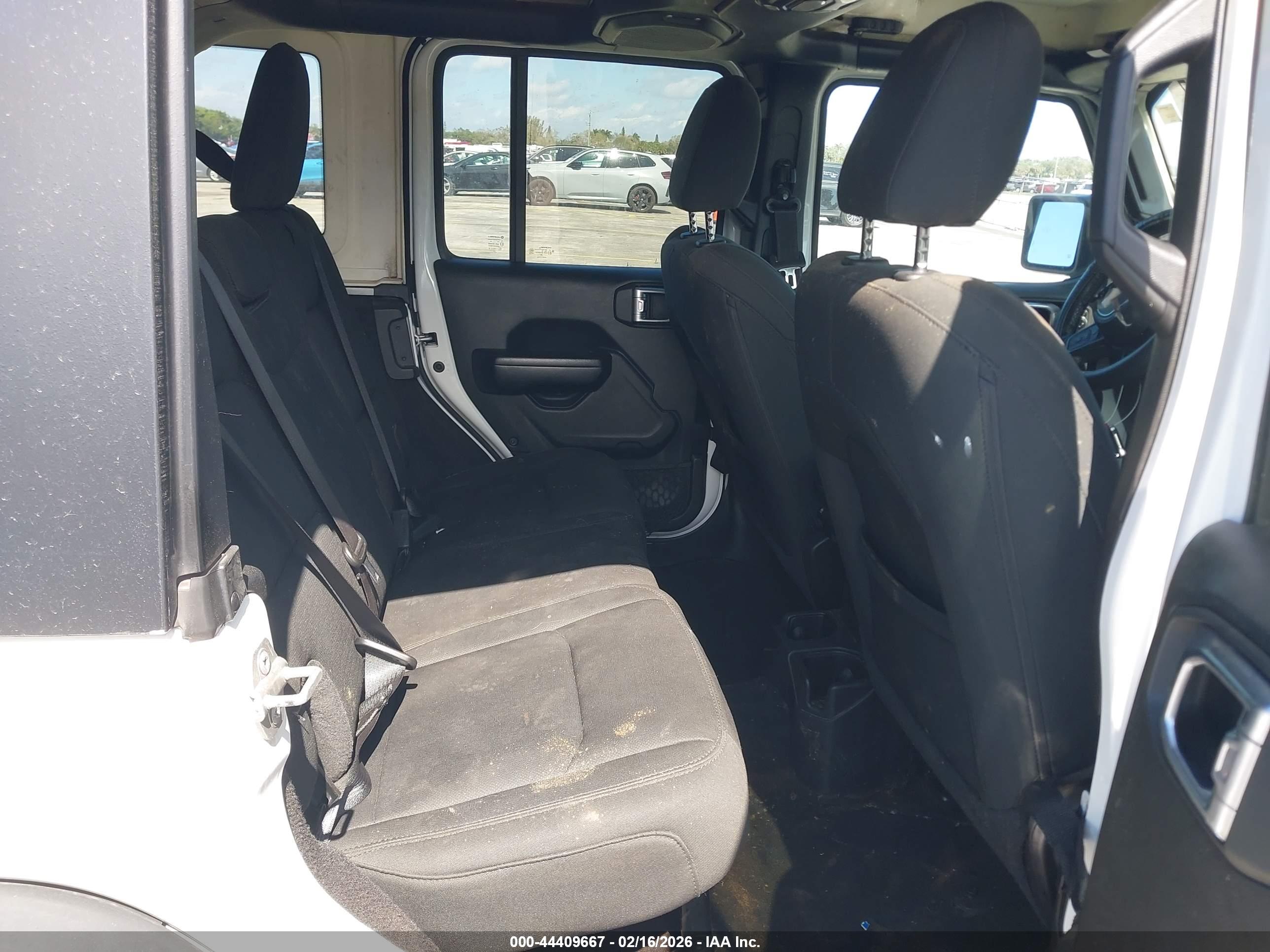 JEEP WRANGLER image 8