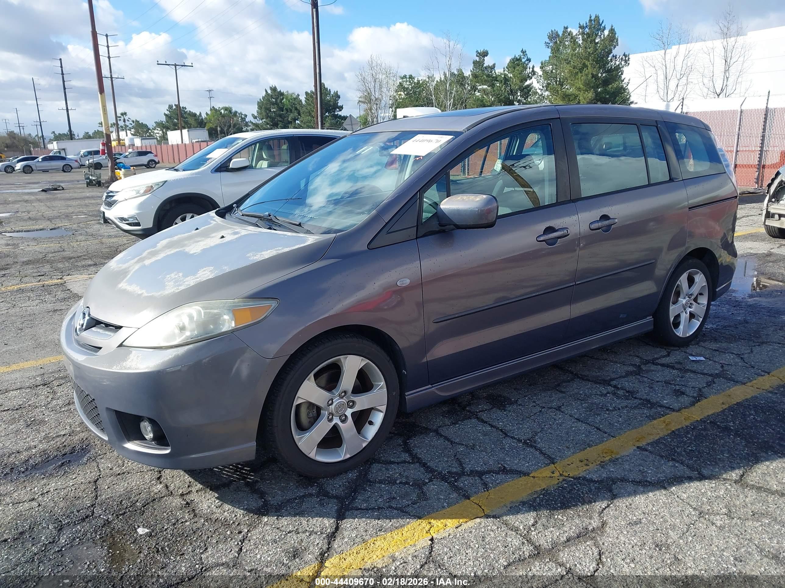 MAZDA MAZDA5 image 2