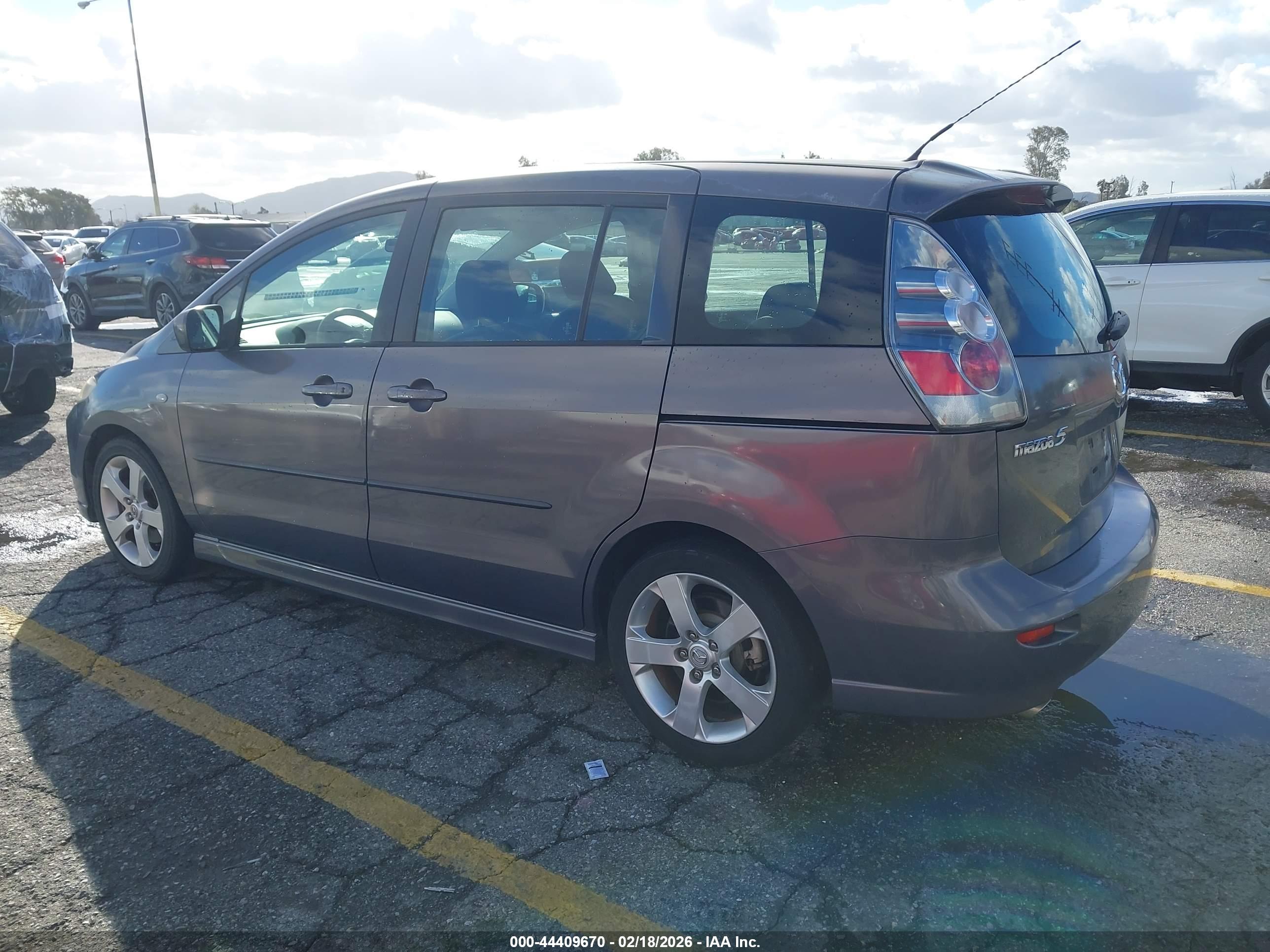 MAZDA MAZDA5 image 3