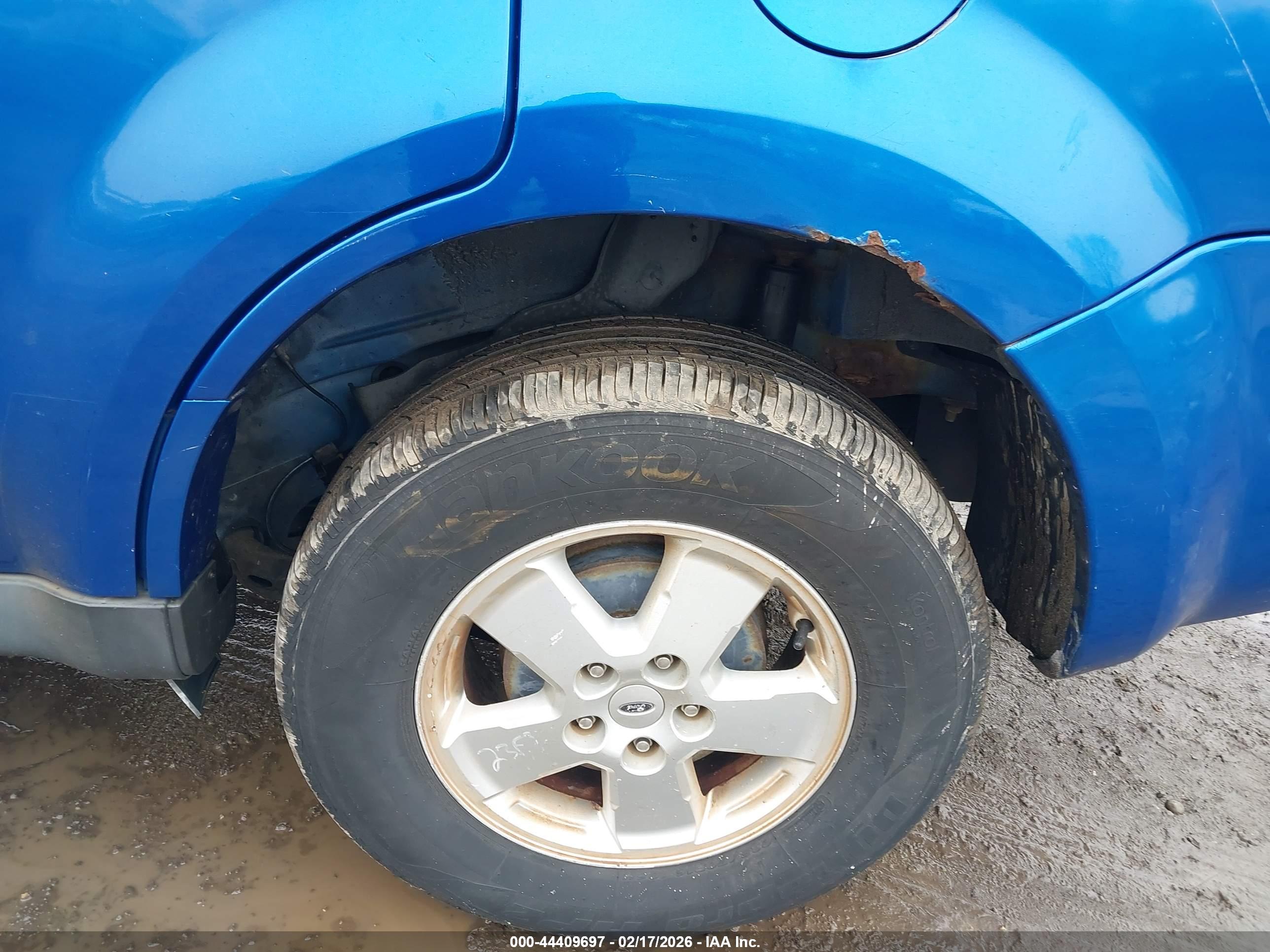 FORD ESCAPE image 6