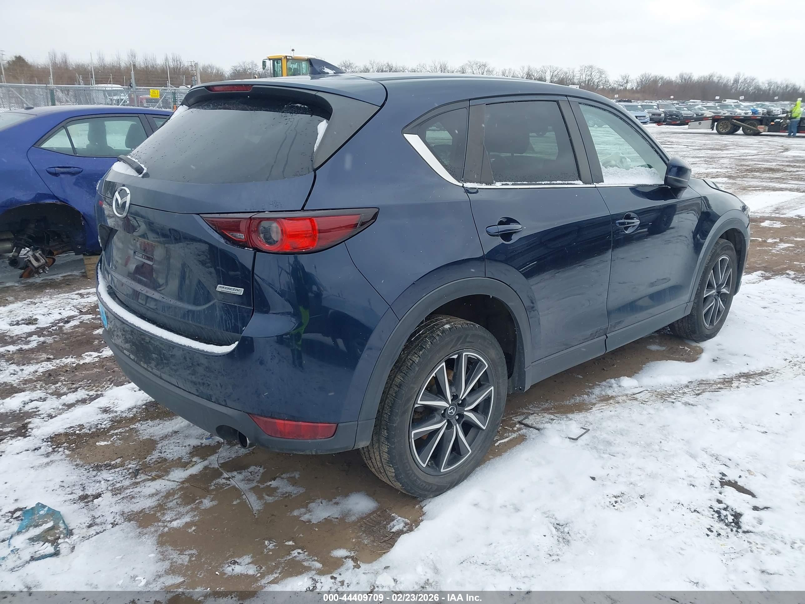 MAZDA CX-5 image 4