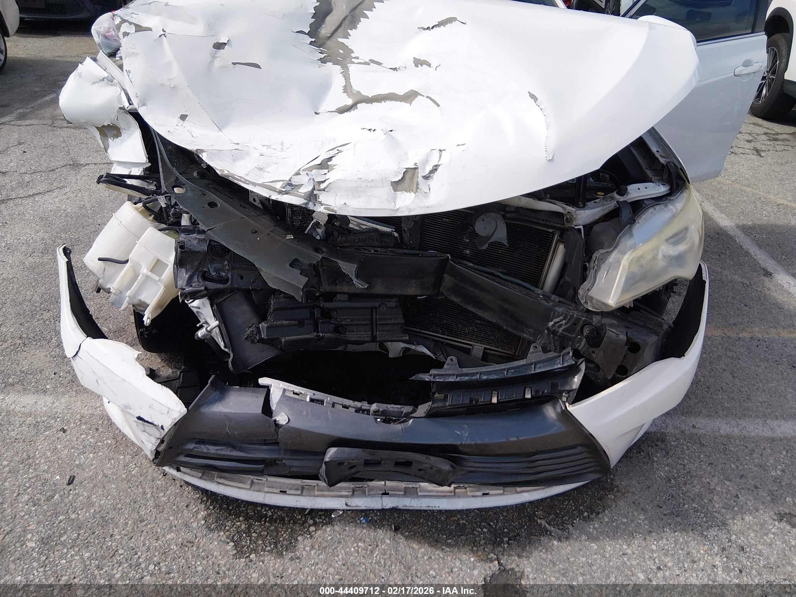 TOYOTA CAMRY image 6