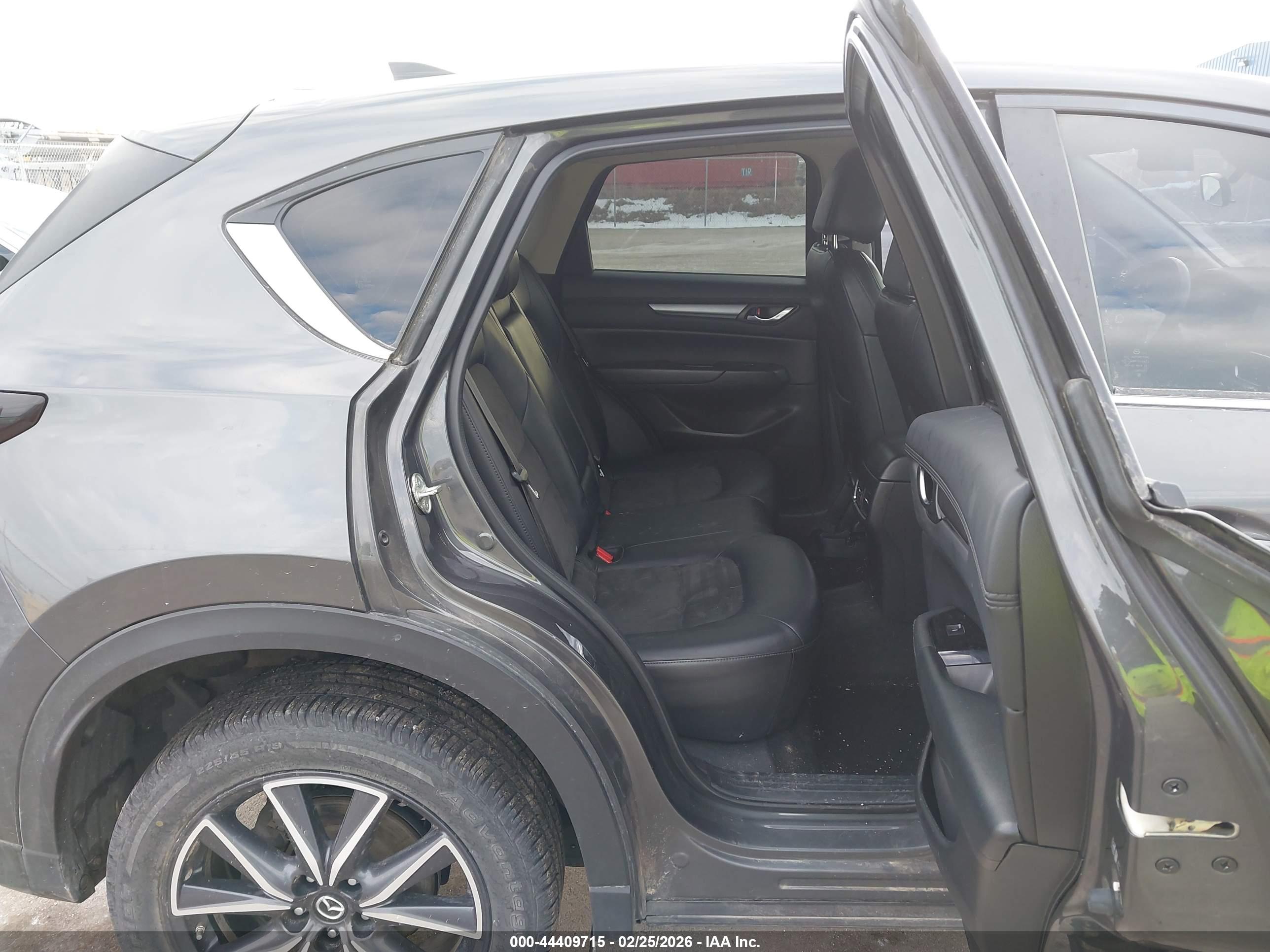 MAZDA CX-5 image 8