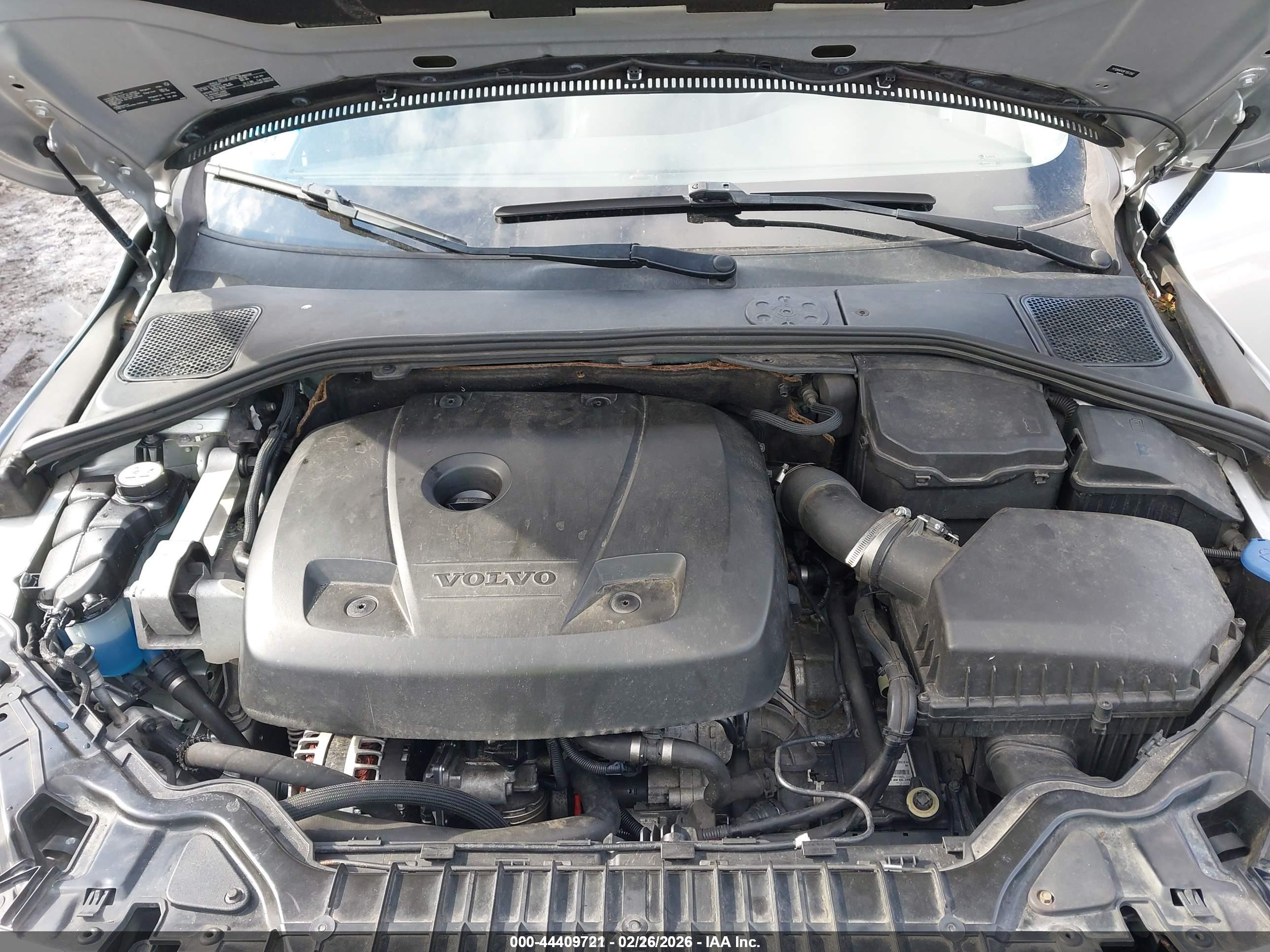 VOLVO S60 image 10