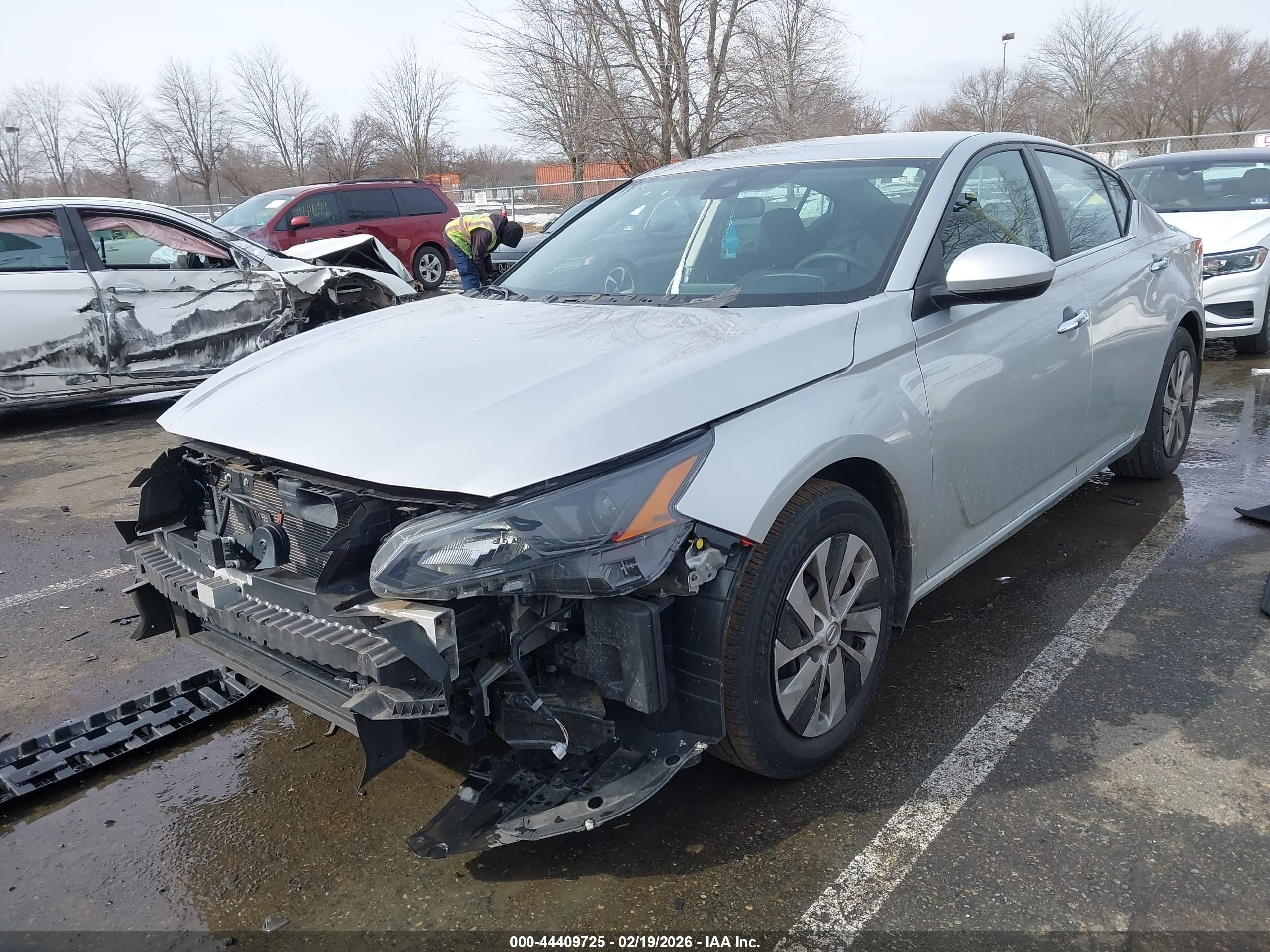 NISSAN ALTIMA image 2
