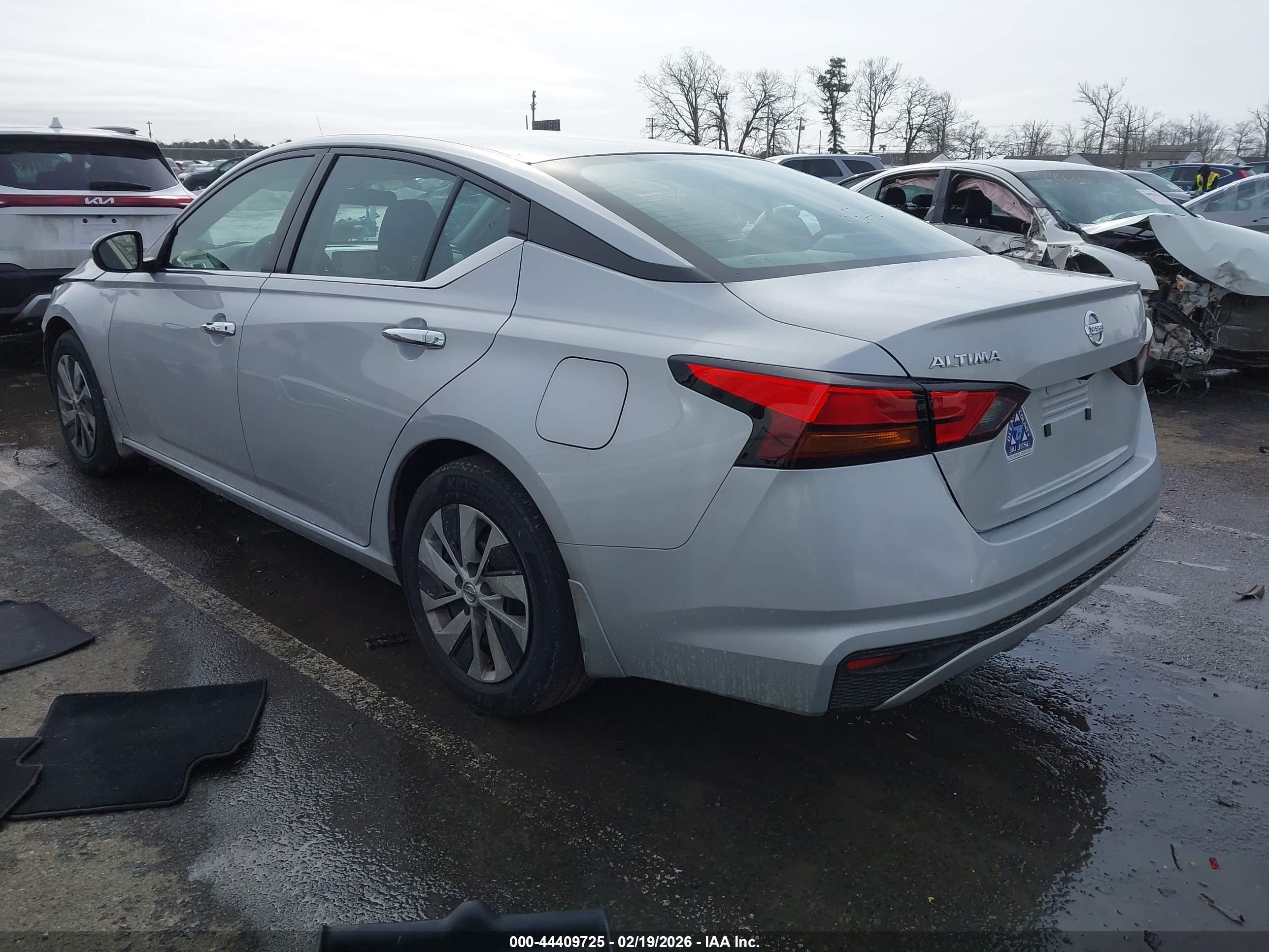 NISSAN ALTIMA image 3