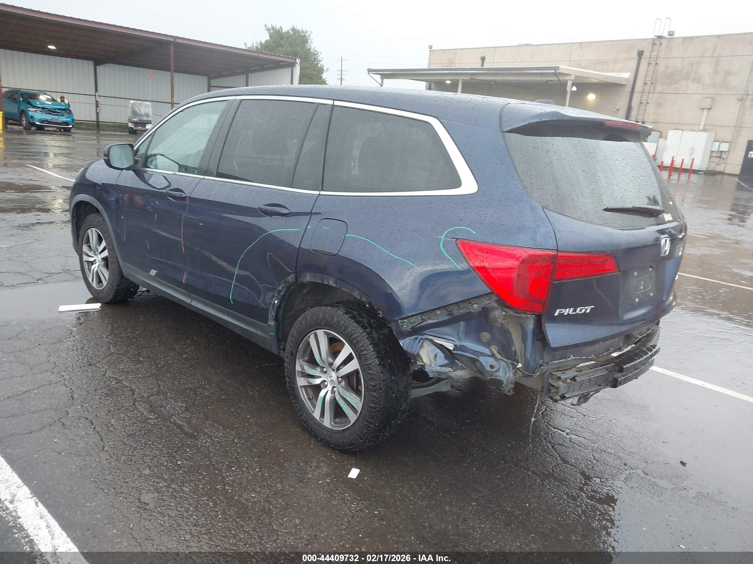 HONDA PILOT image 3
