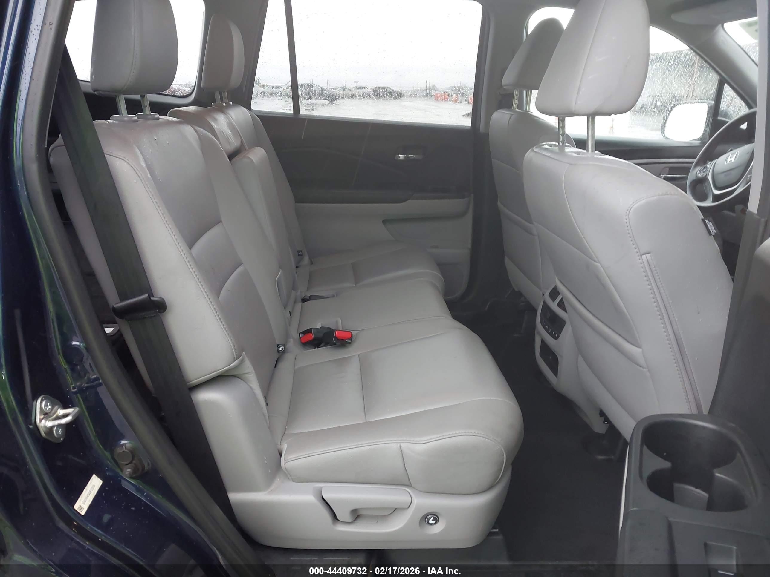 HONDA PILOT image 8