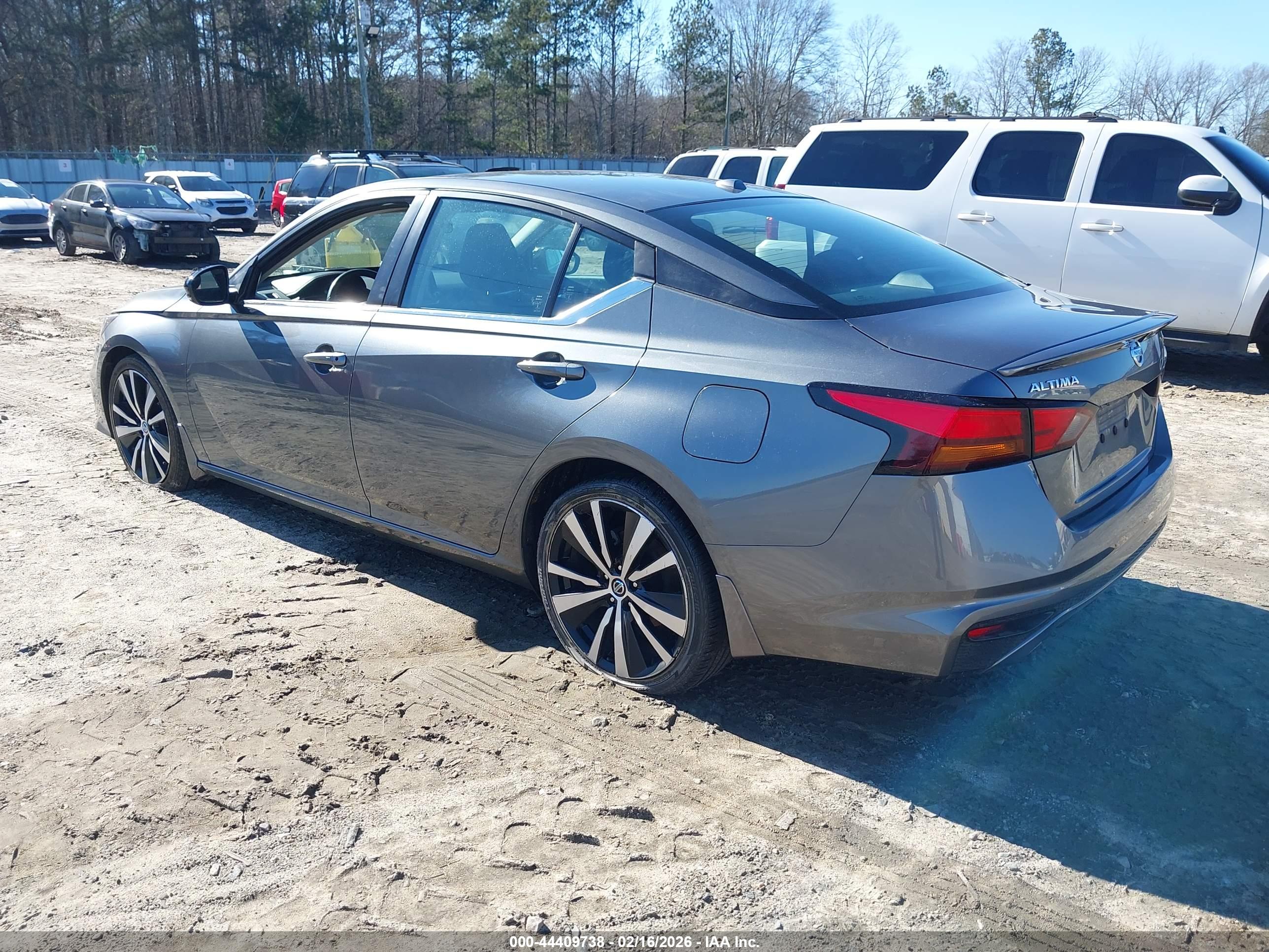 NISSAN ALTIMA image 3