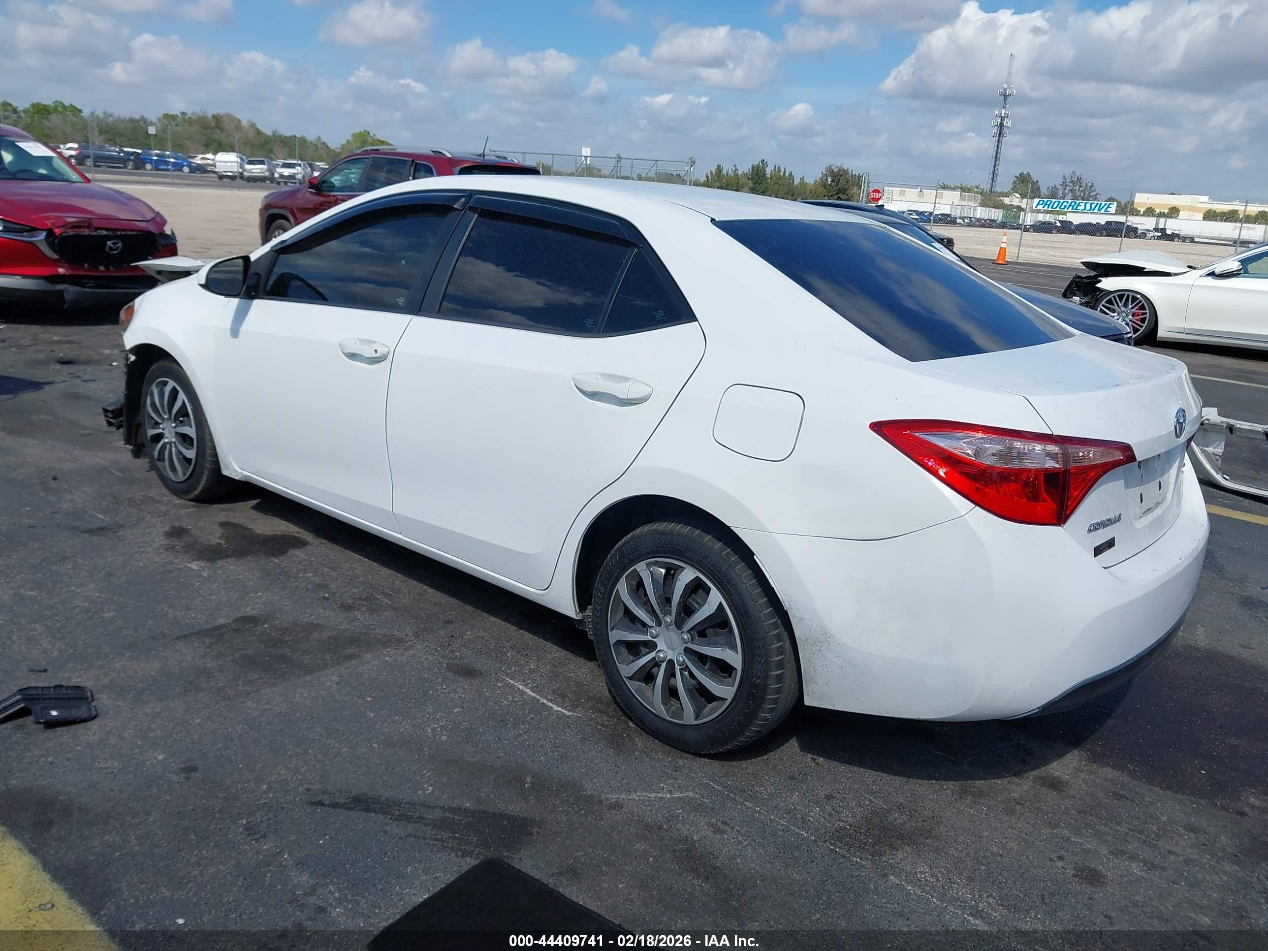 TOYOTA COROLLA image 3