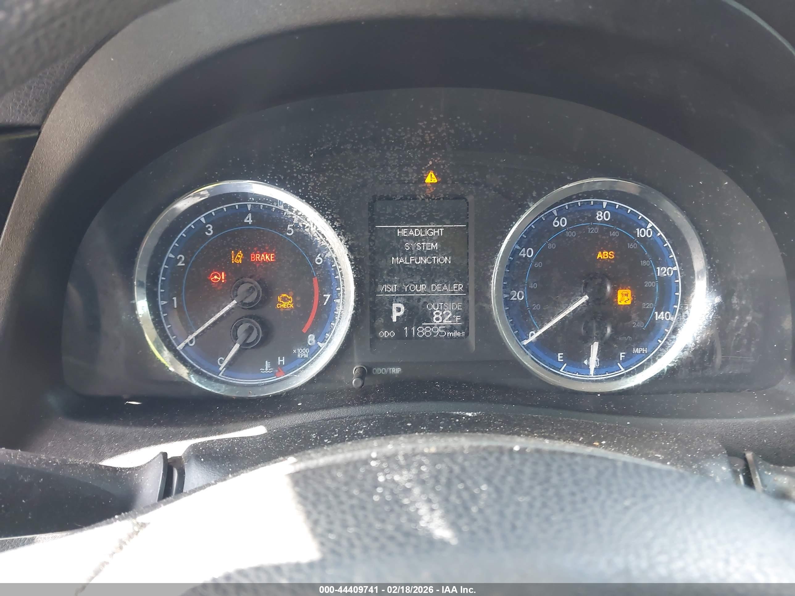 TOYOTA COROLLA image 7