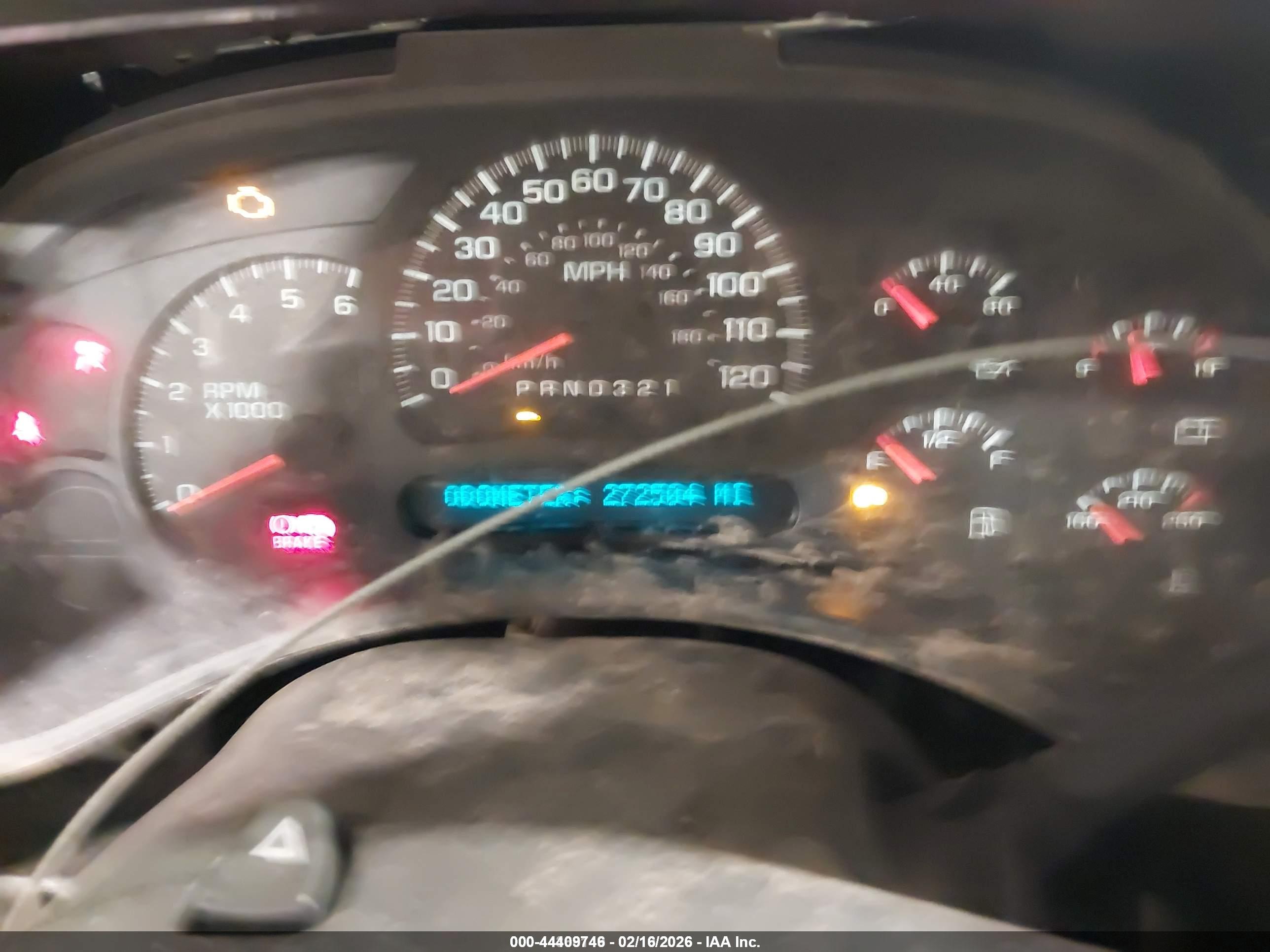 CHEVROLET SILVERADO image 7