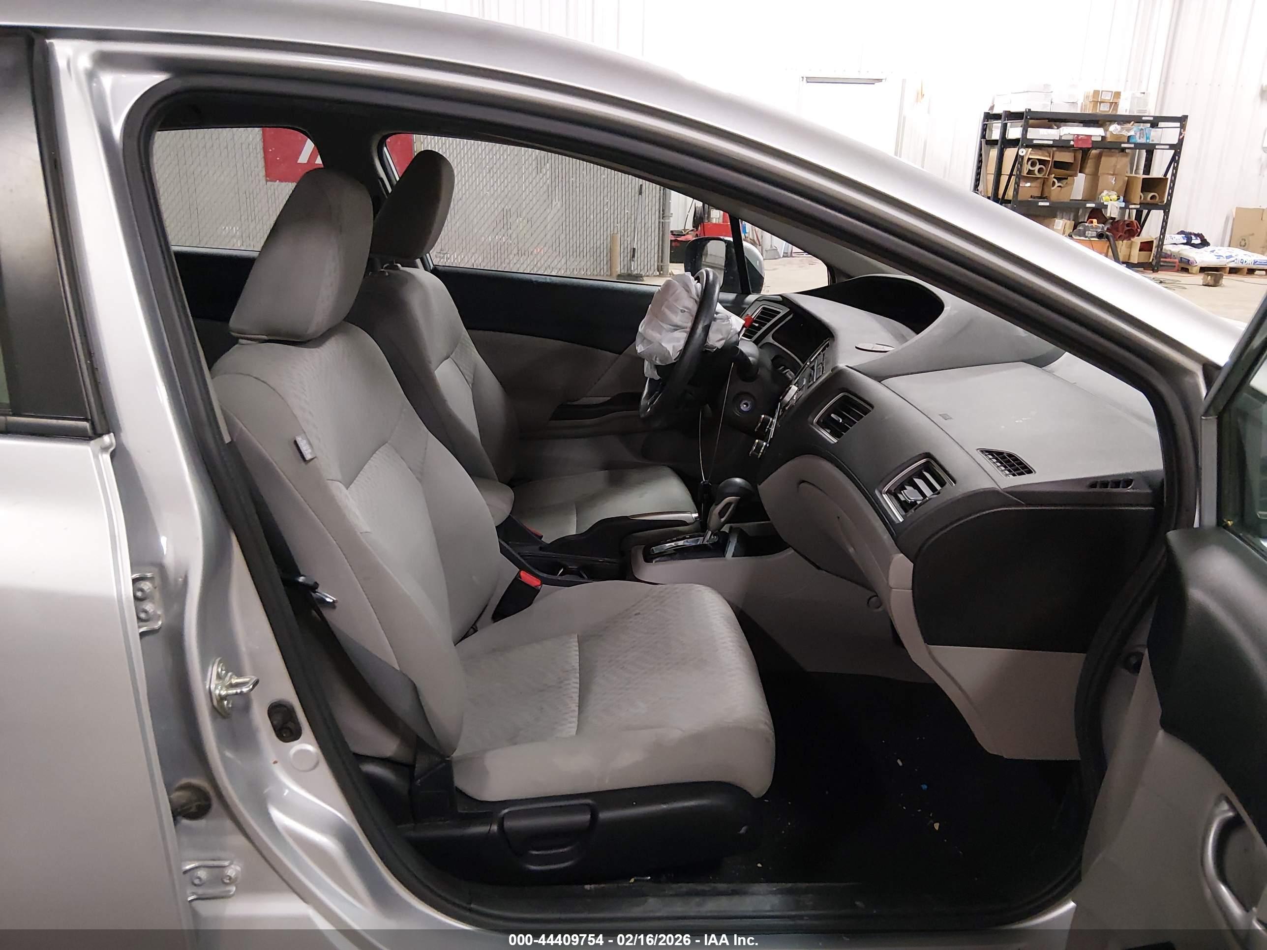 HONDA CIVIC image 5