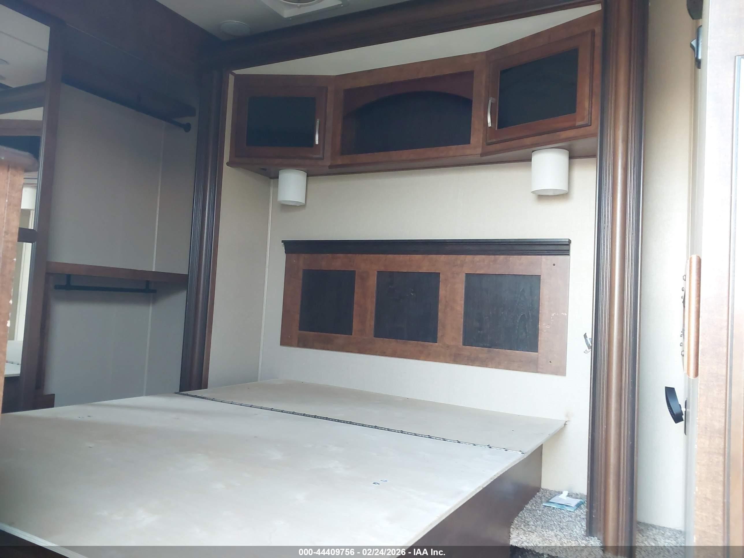 GRAND DESIGN image 8