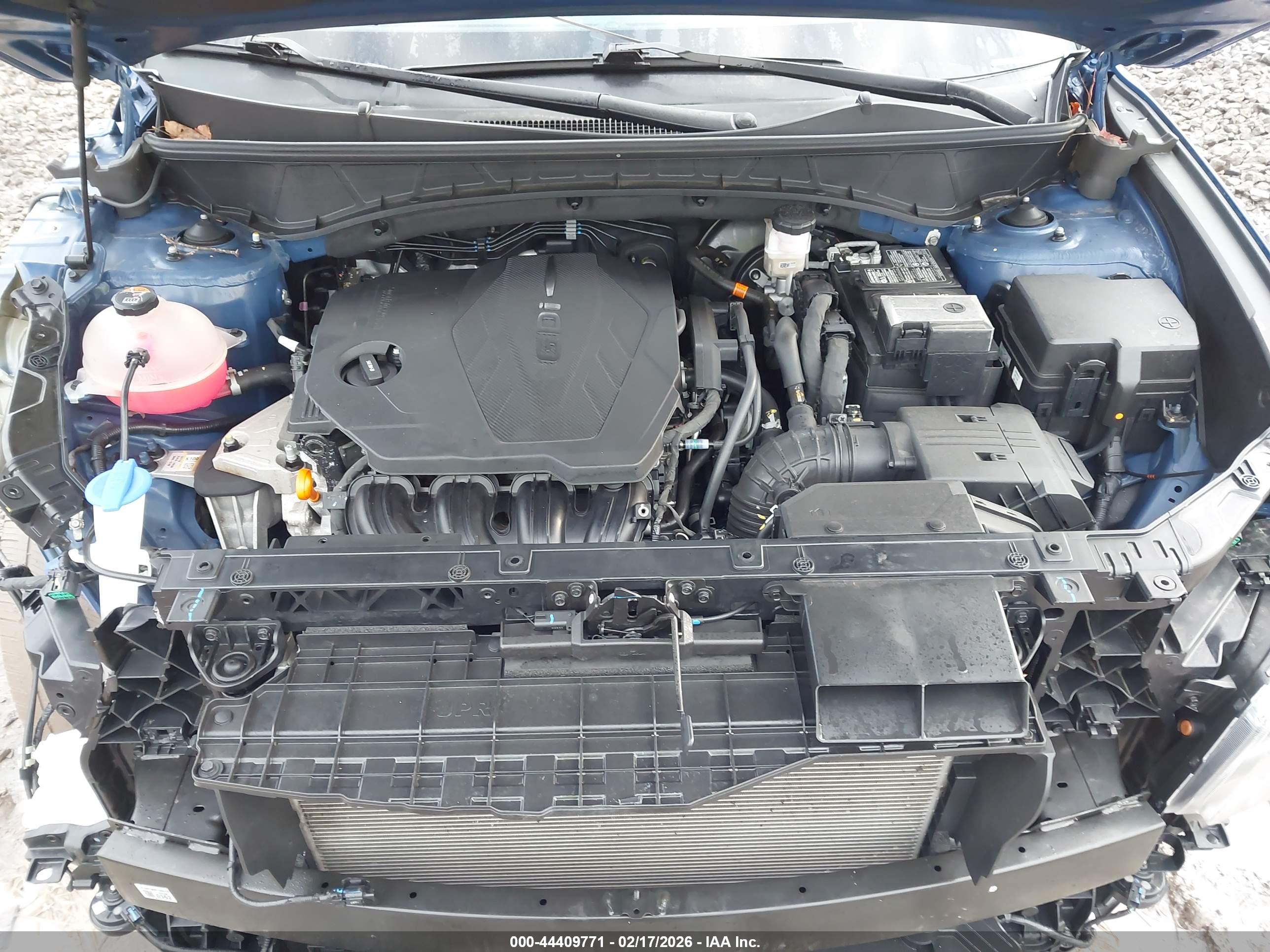 HYUNDAI TUCSON image 10