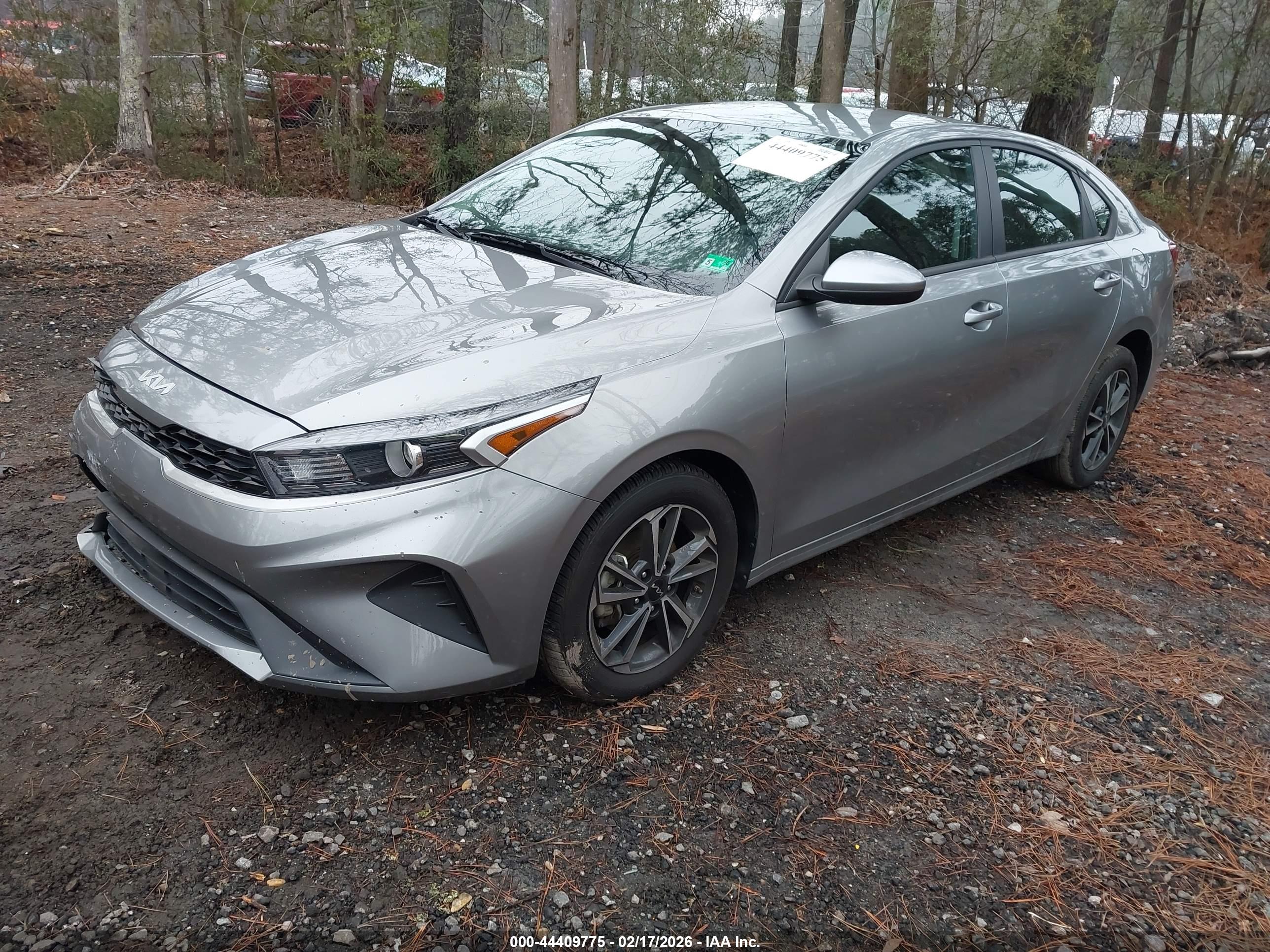 KIA FORTE image 2