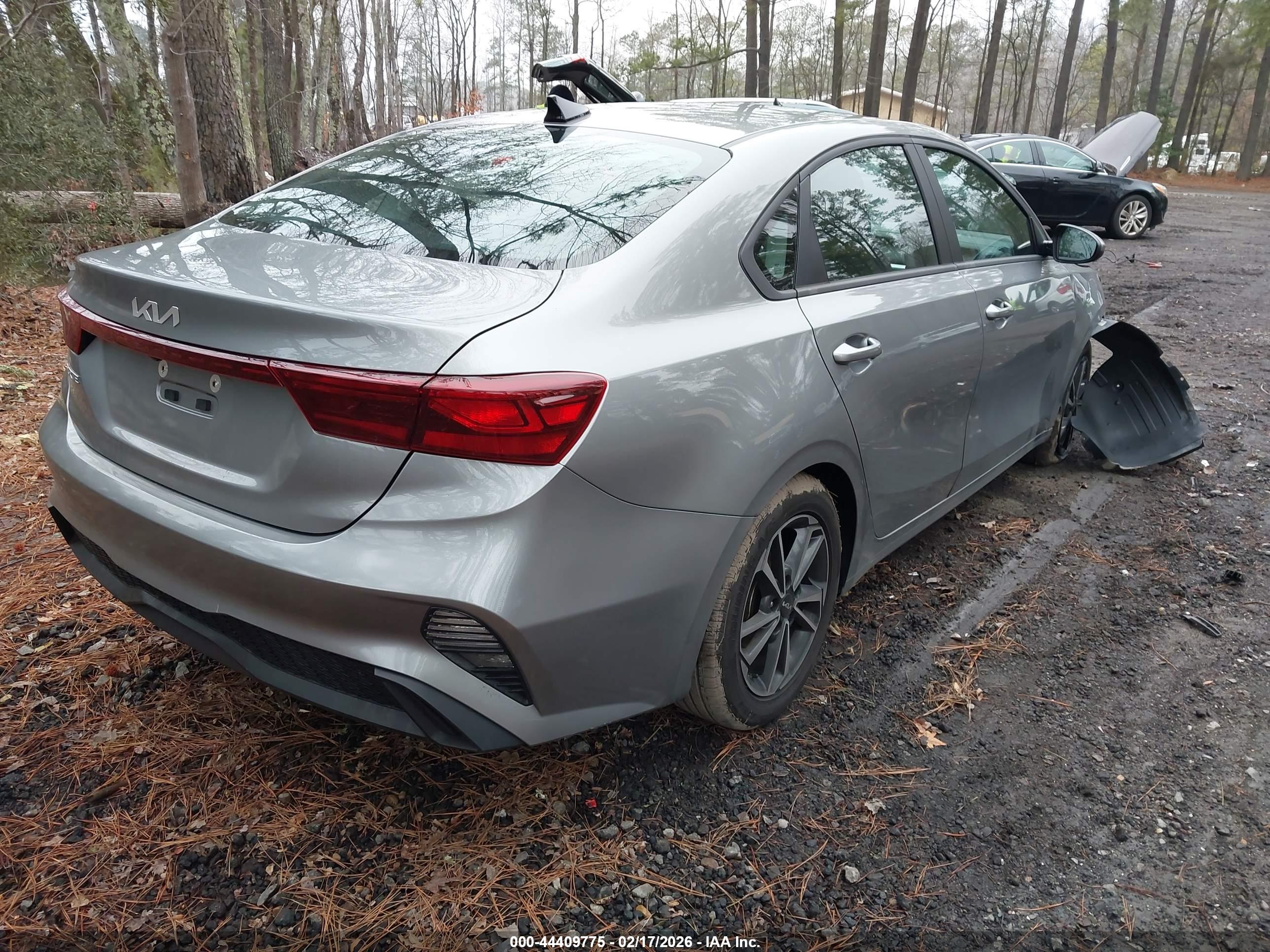 KIA FORTE image 4