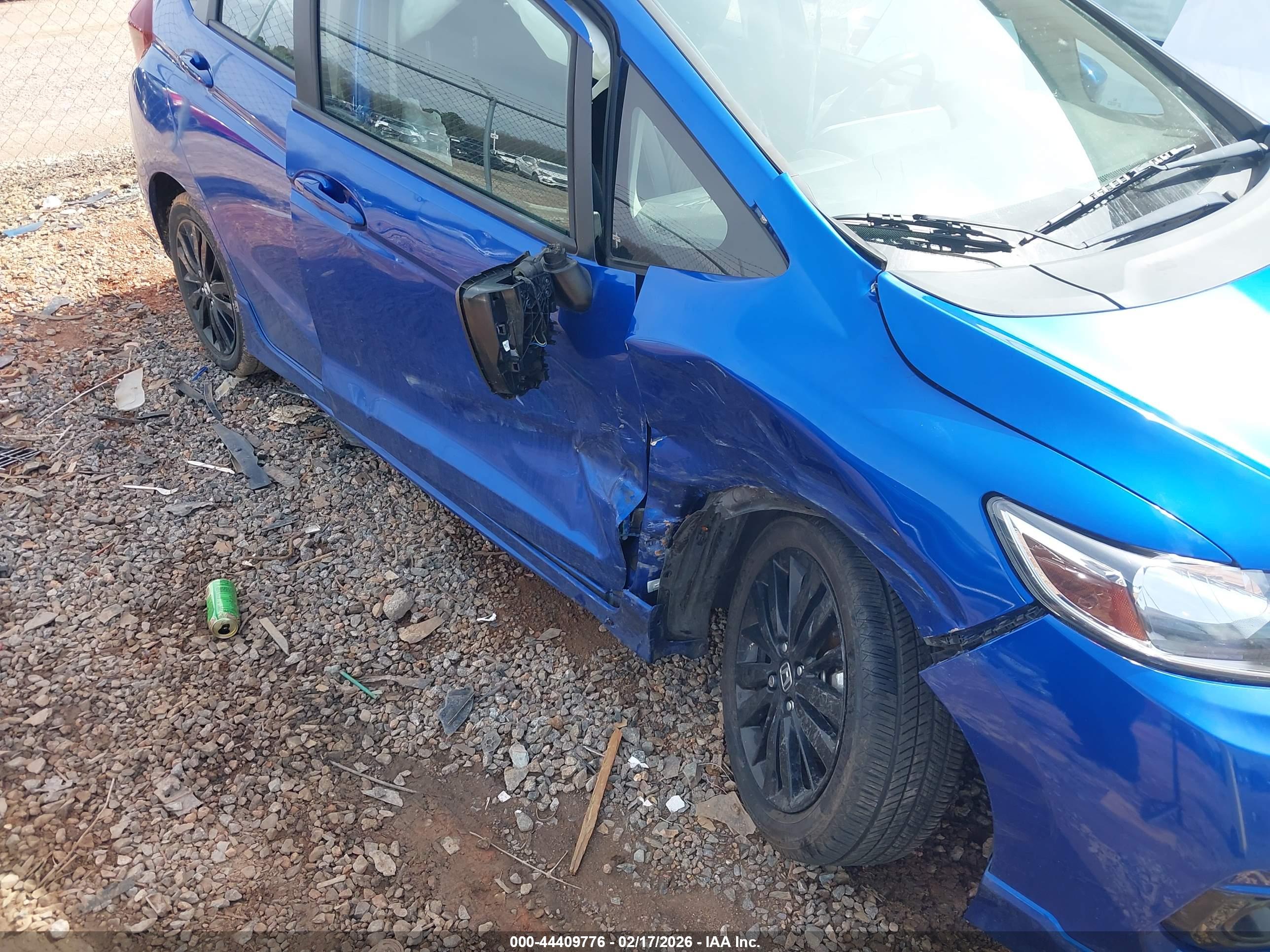 HONDA FIT image 6