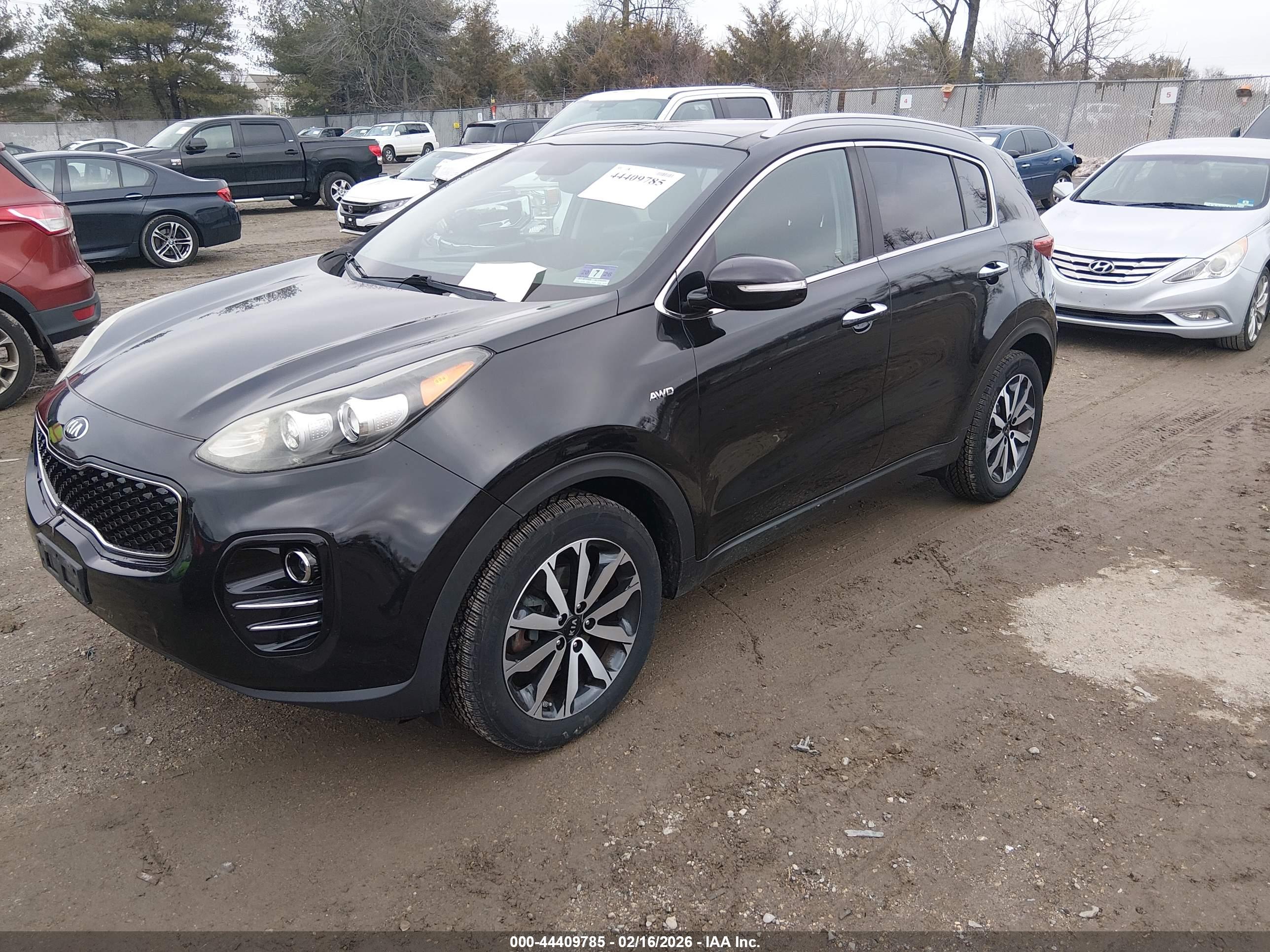 KIA SPORTAGE image 2