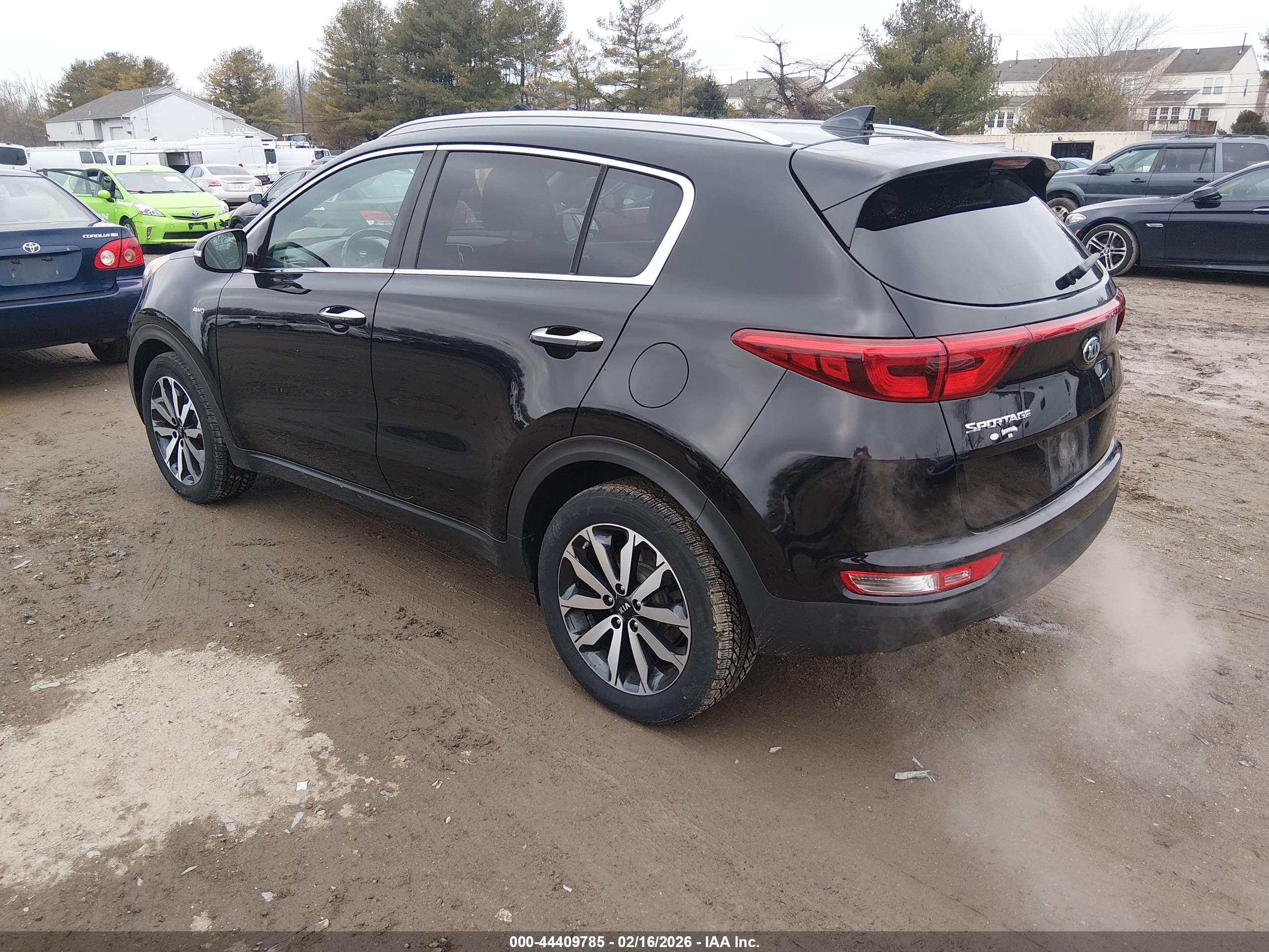 KIA SPORTAGE image 3
