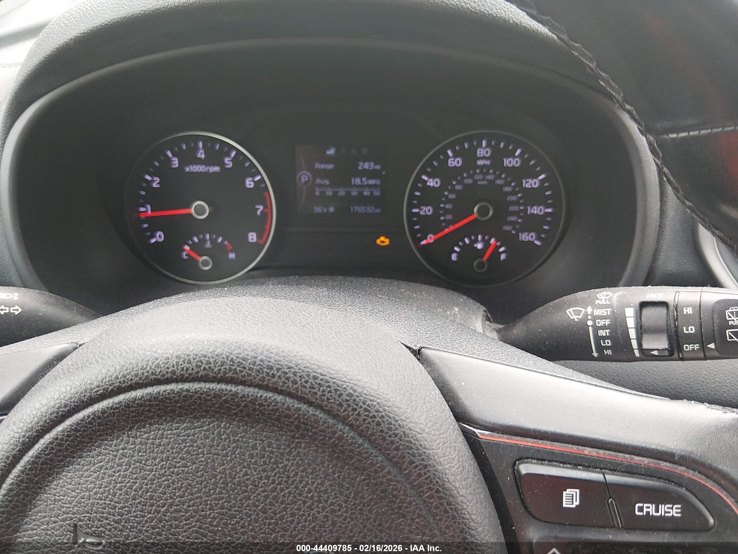KIA SPORTAGE image 7