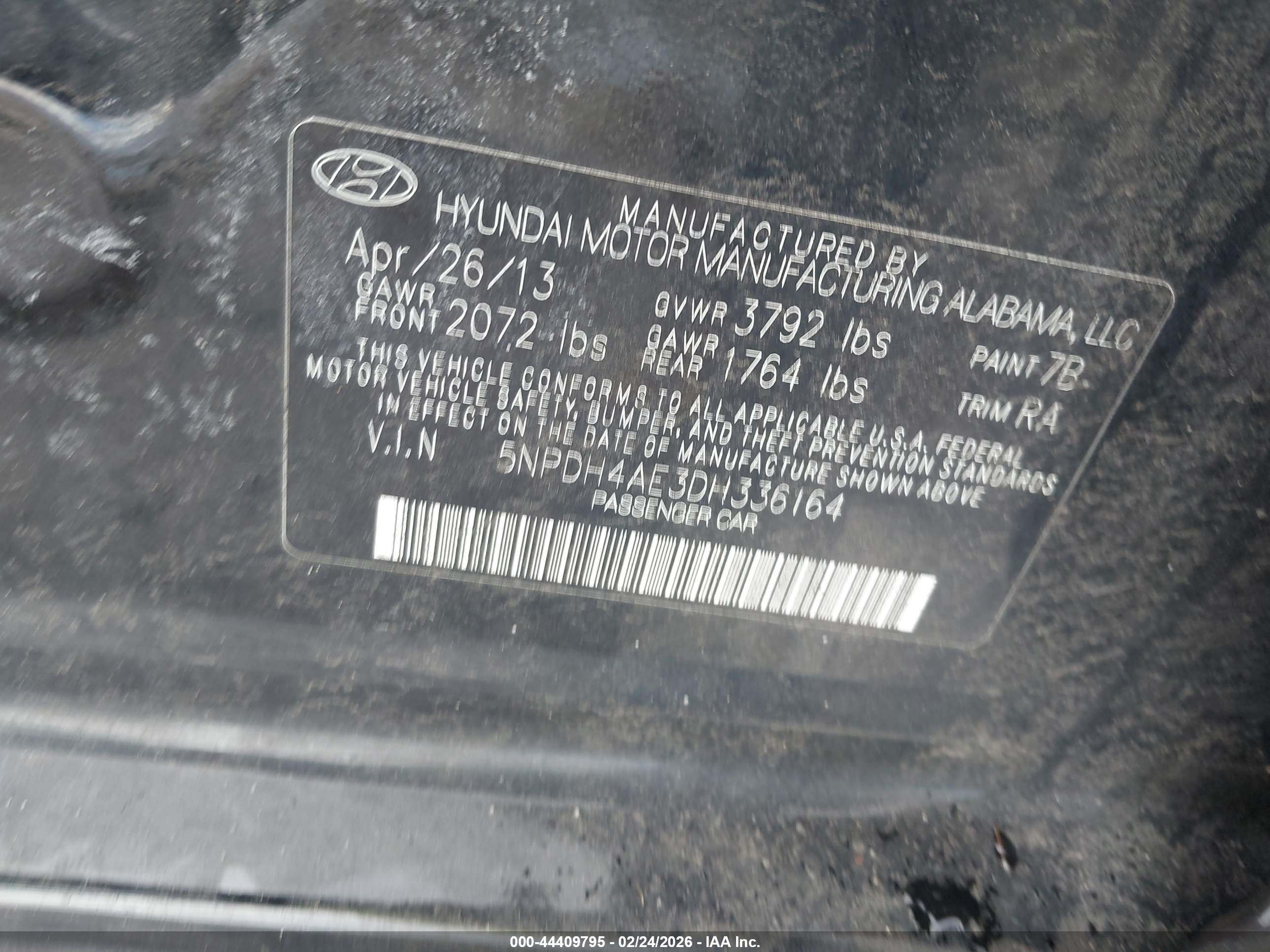 HYUNDAI ELANTRA image 9