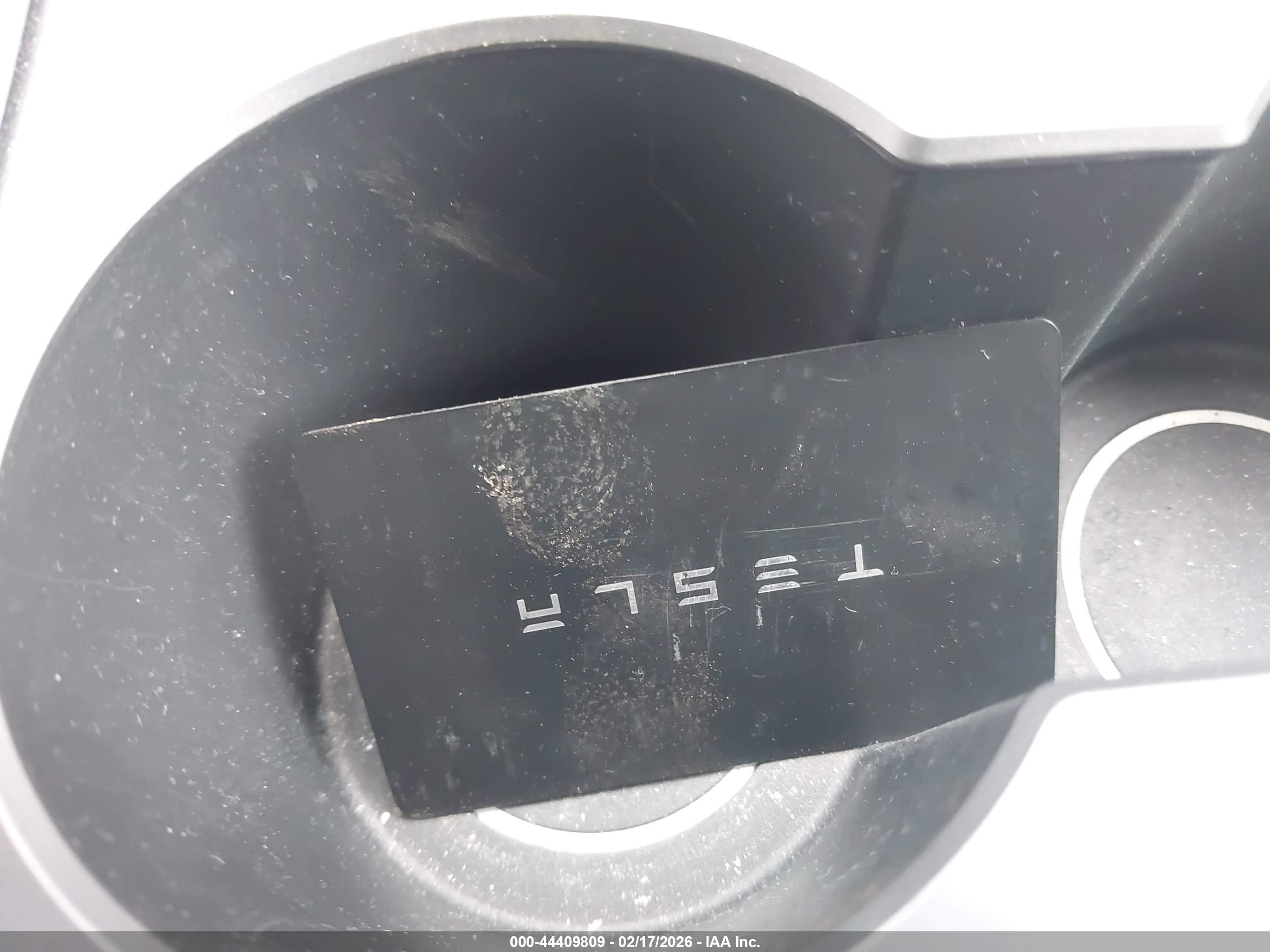 TESLA MODEL image 11