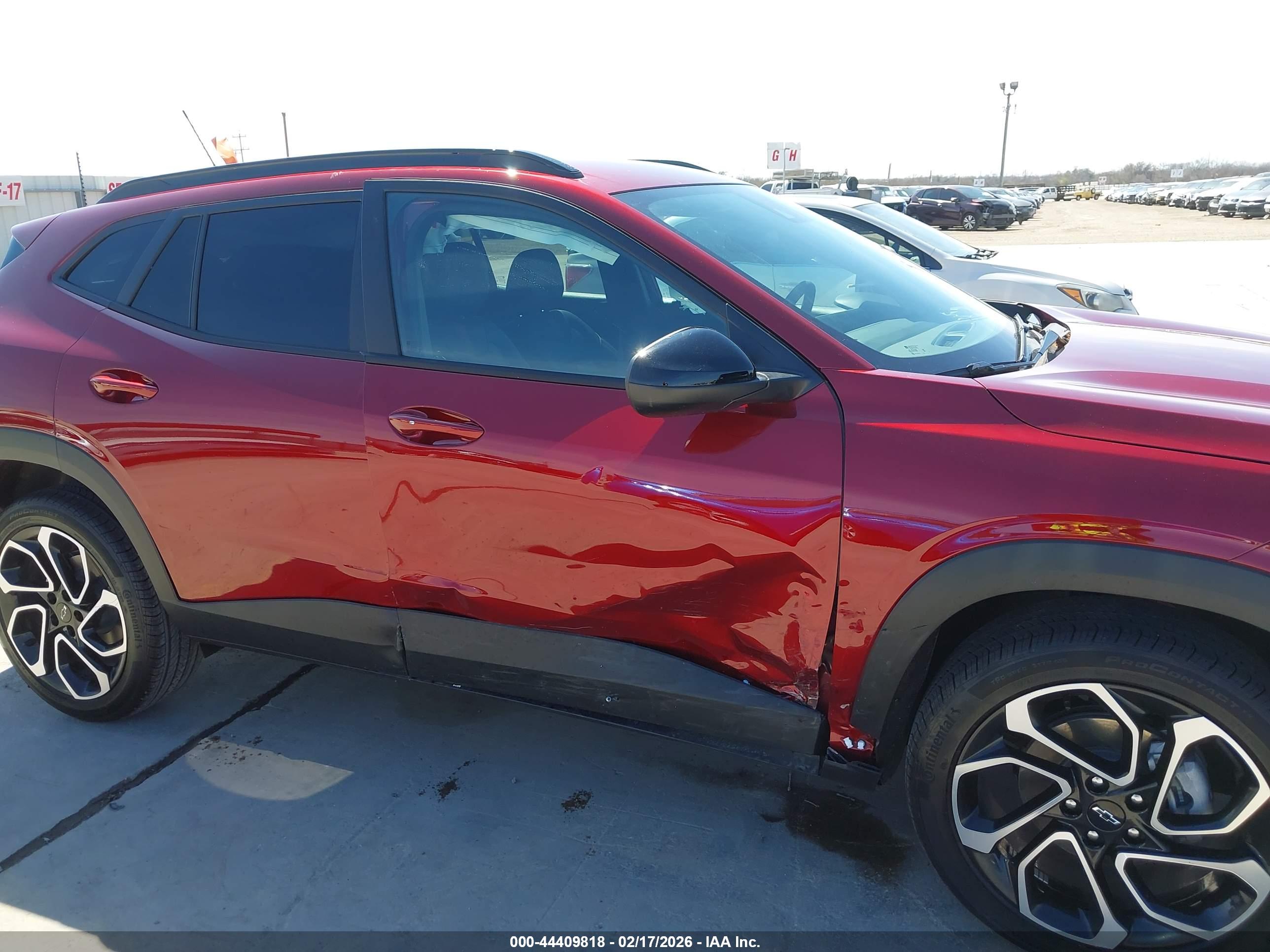 CHEVROLET TRAX image 6