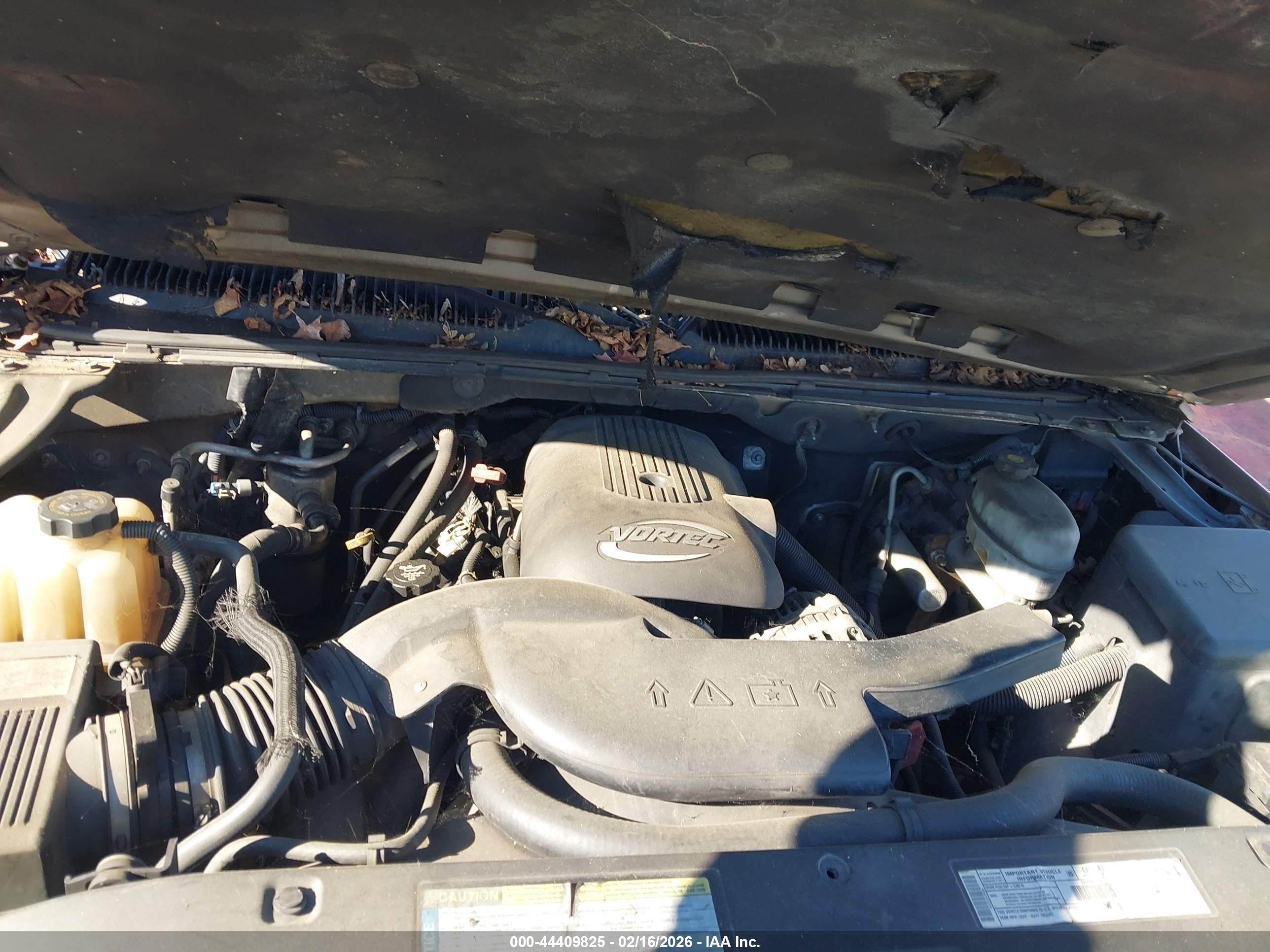 CHEVROLET TAHOE image 10