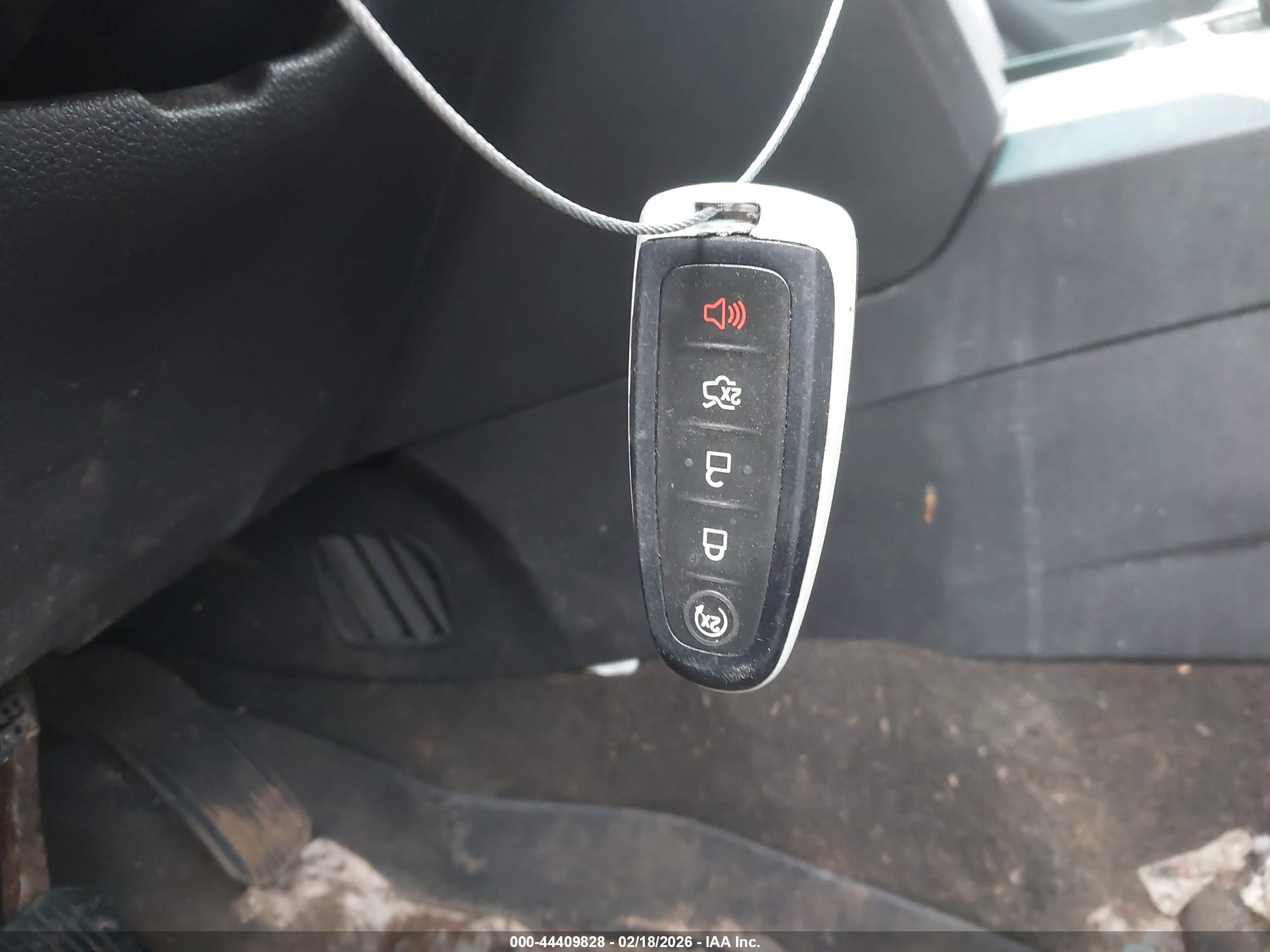 FORD EXPLORER image 11