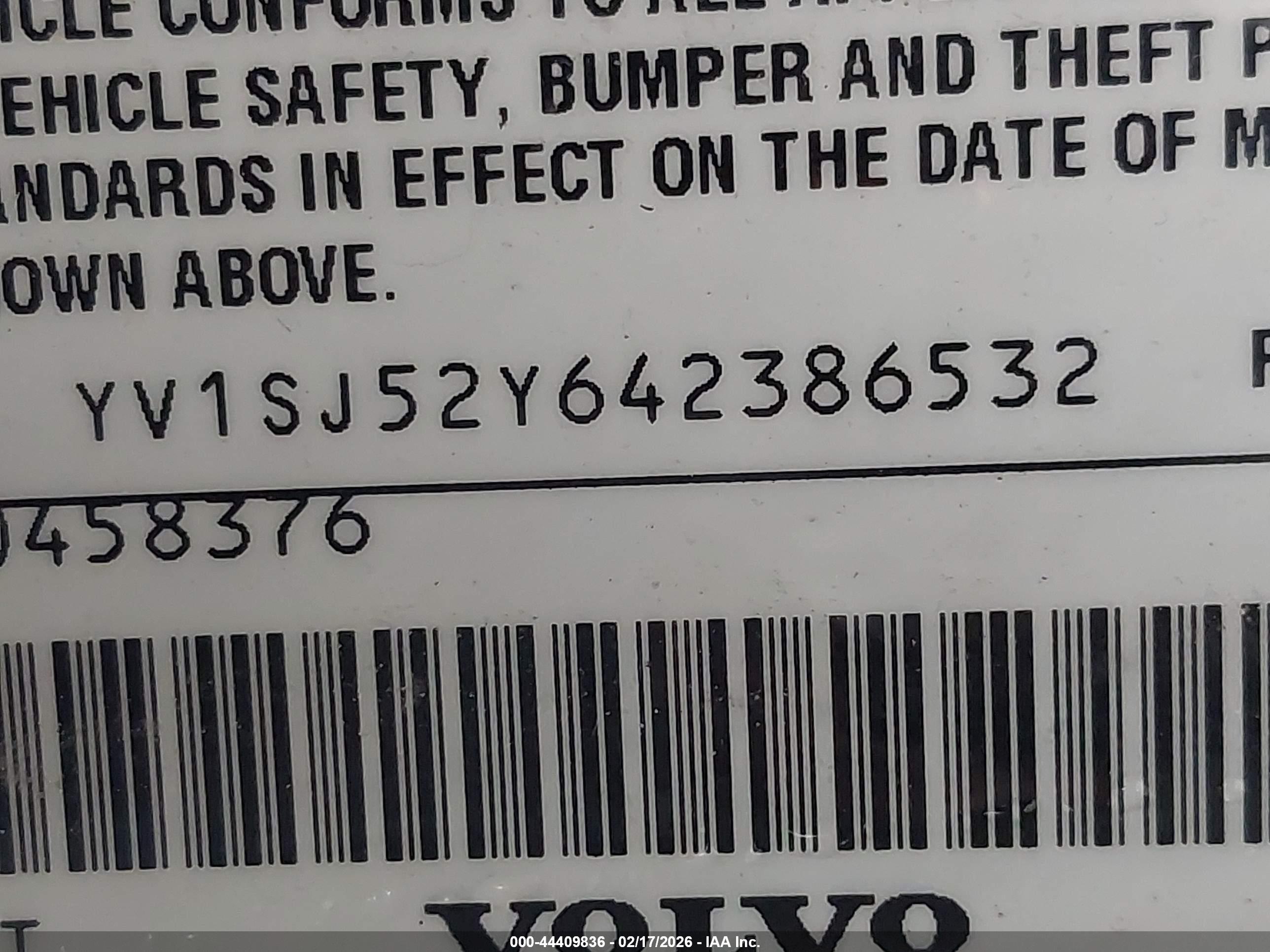 VOLVO V70 image 9