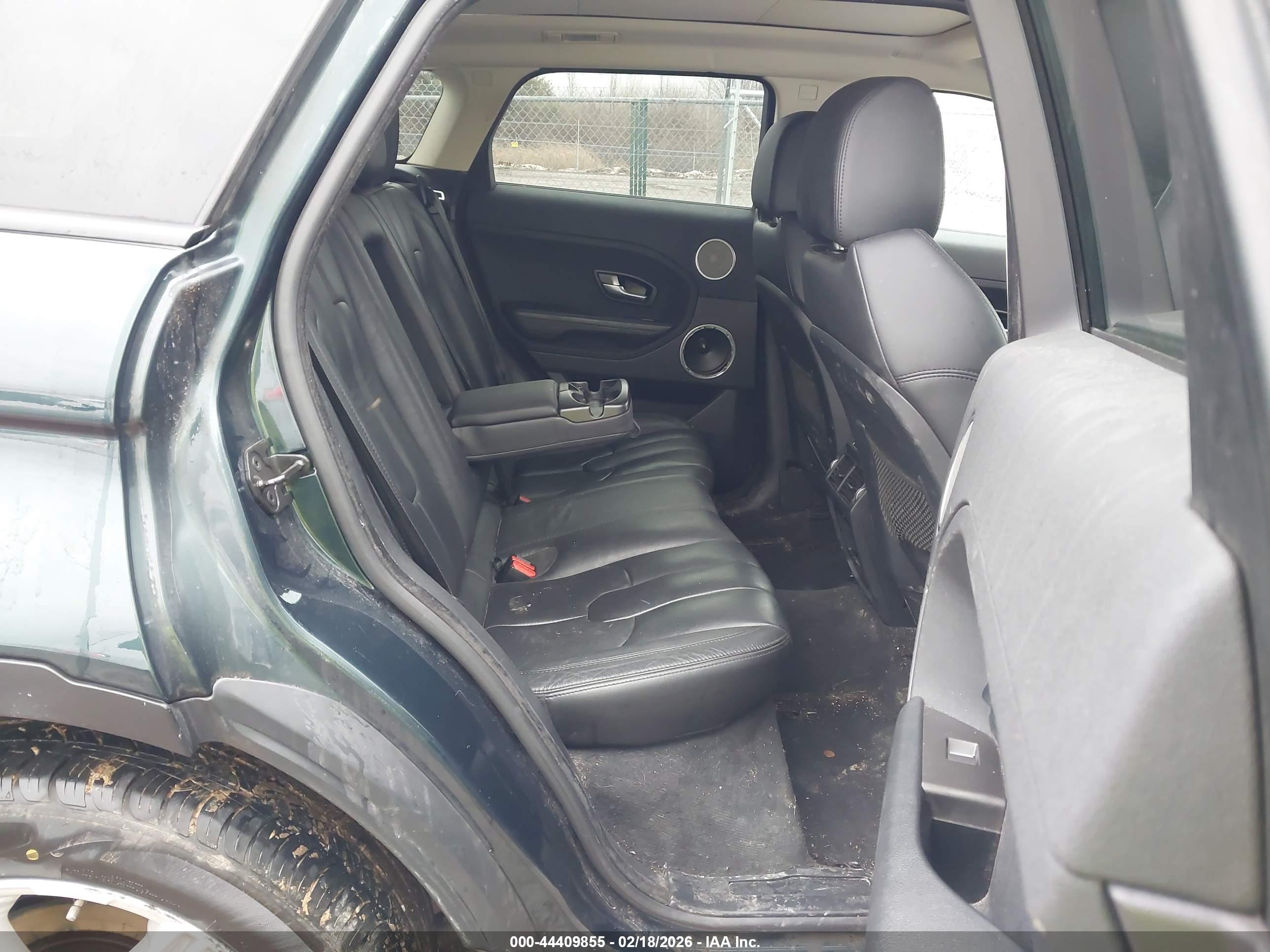 LAND ROVER image 8