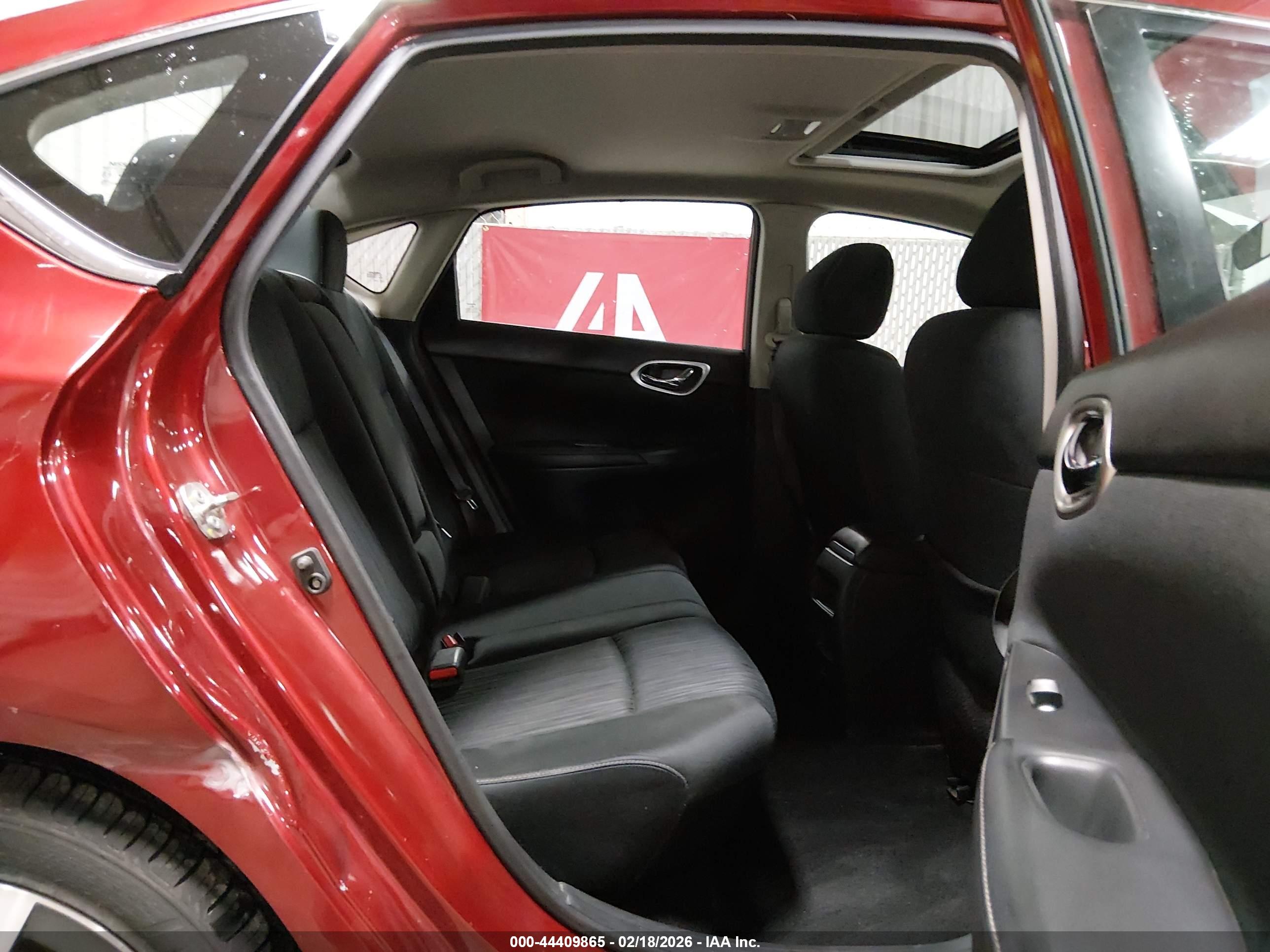 NISSAN SENTRA image 8