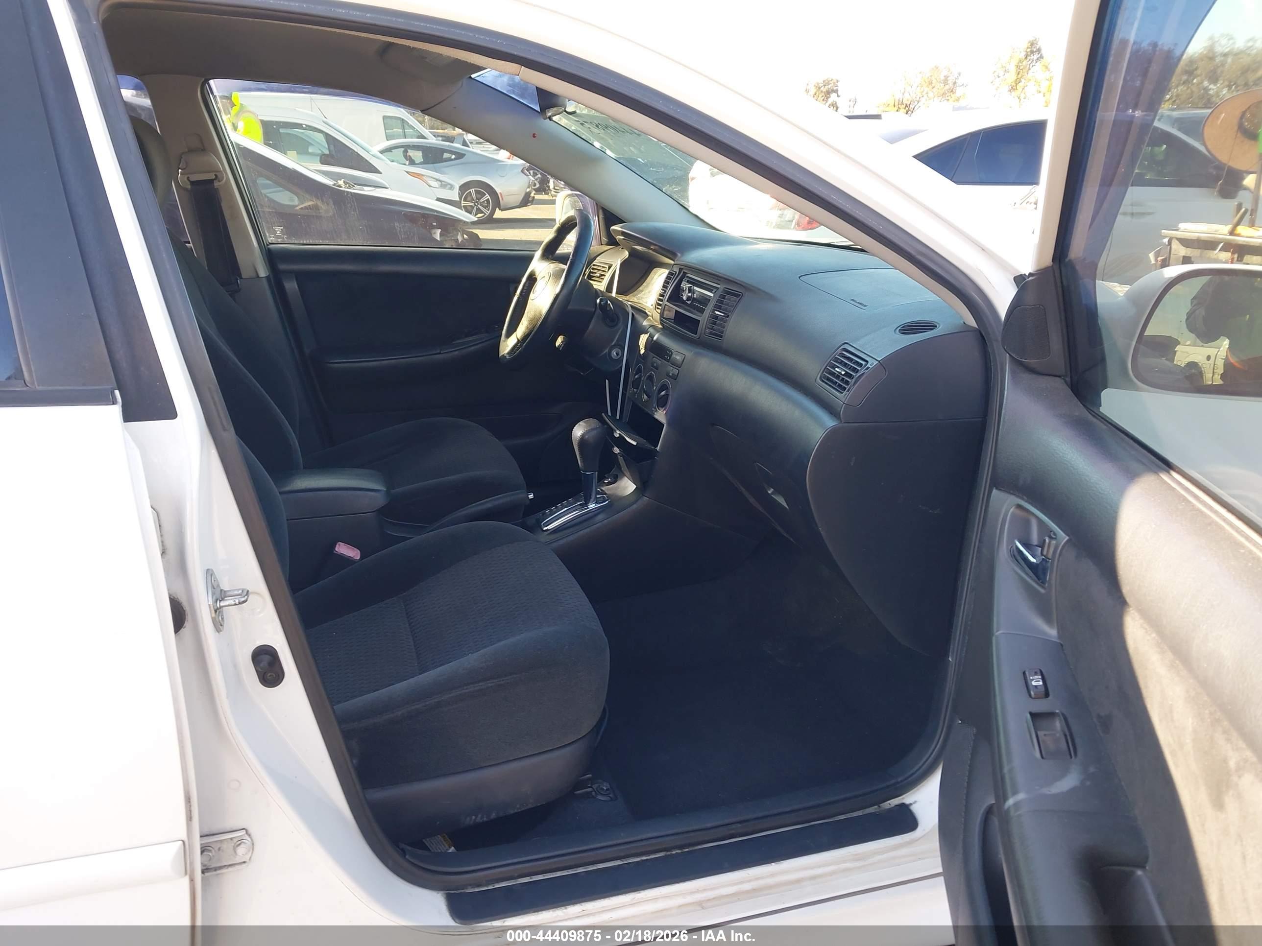 TOYOTA COROLLA image 5