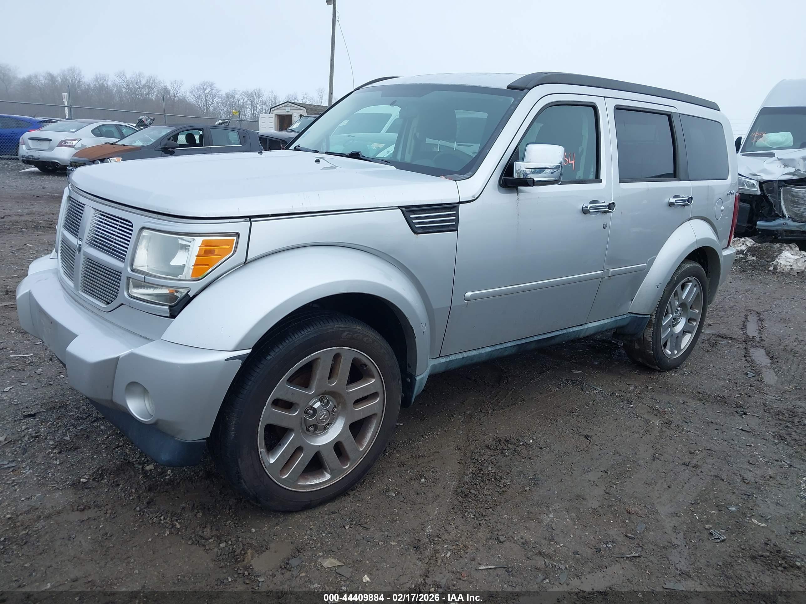 DODGE NITRO image 2
