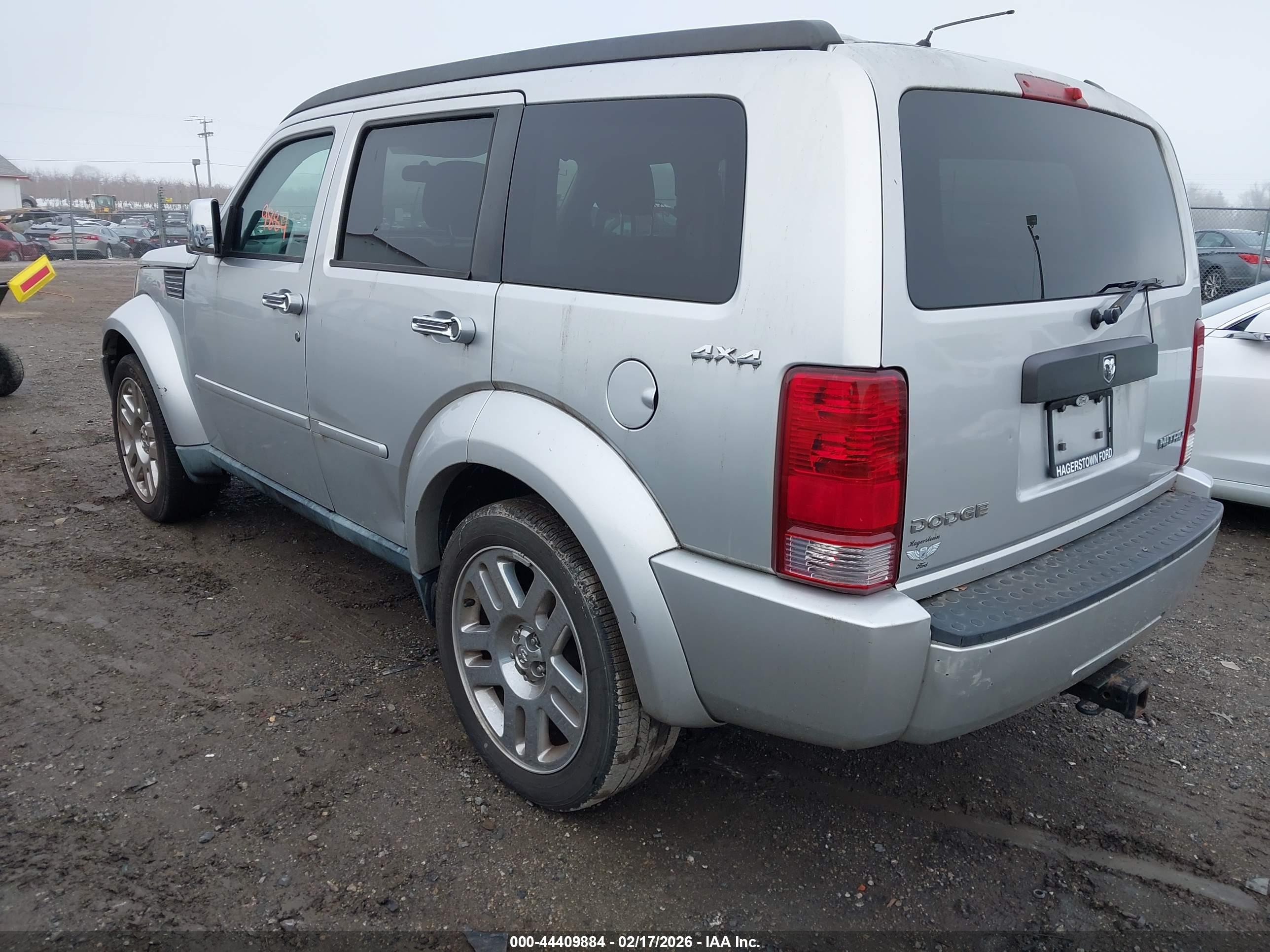 DODGE NITRO image 3