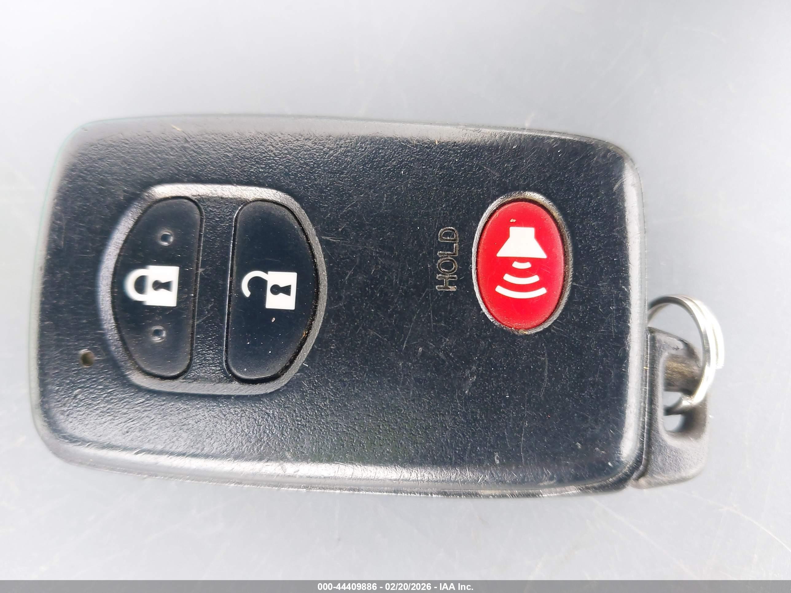 TOYOTA PRIUS image 11