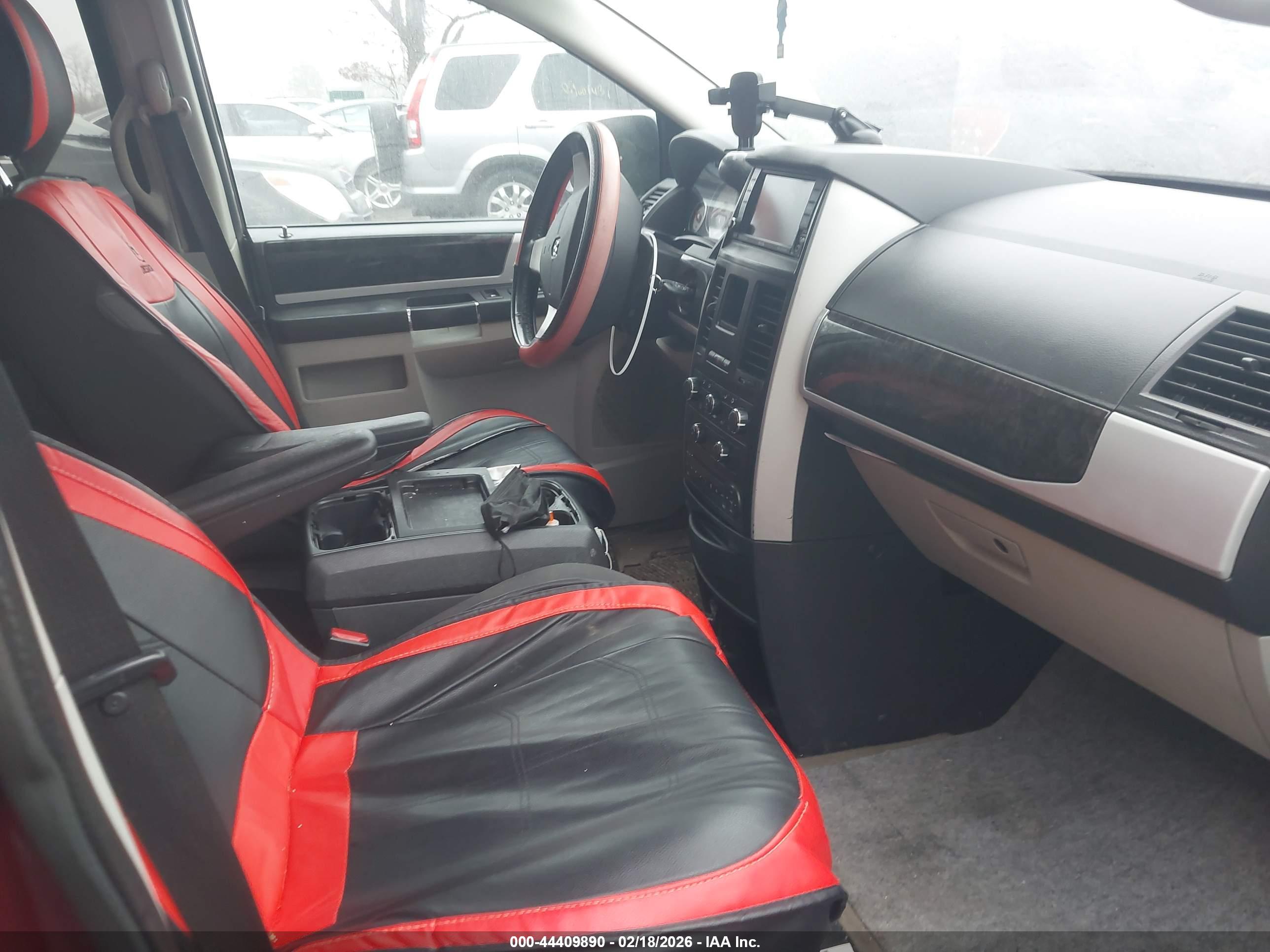 DODGE GRAND image 5