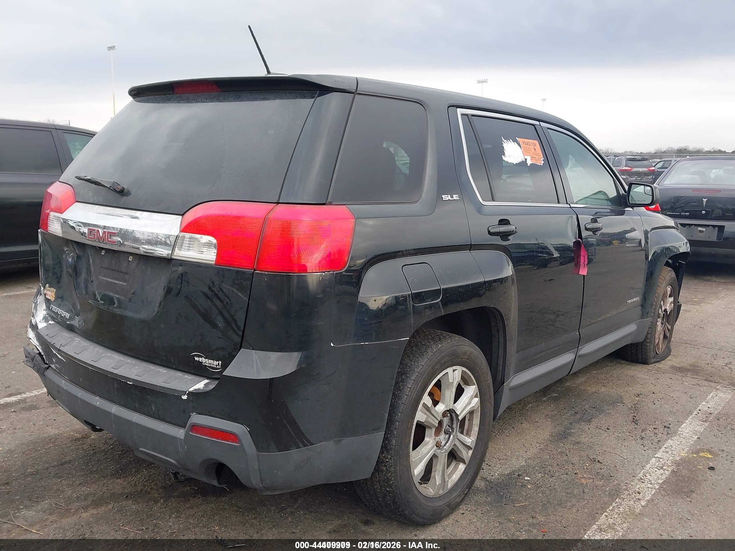 GMC TERRAIN image 4