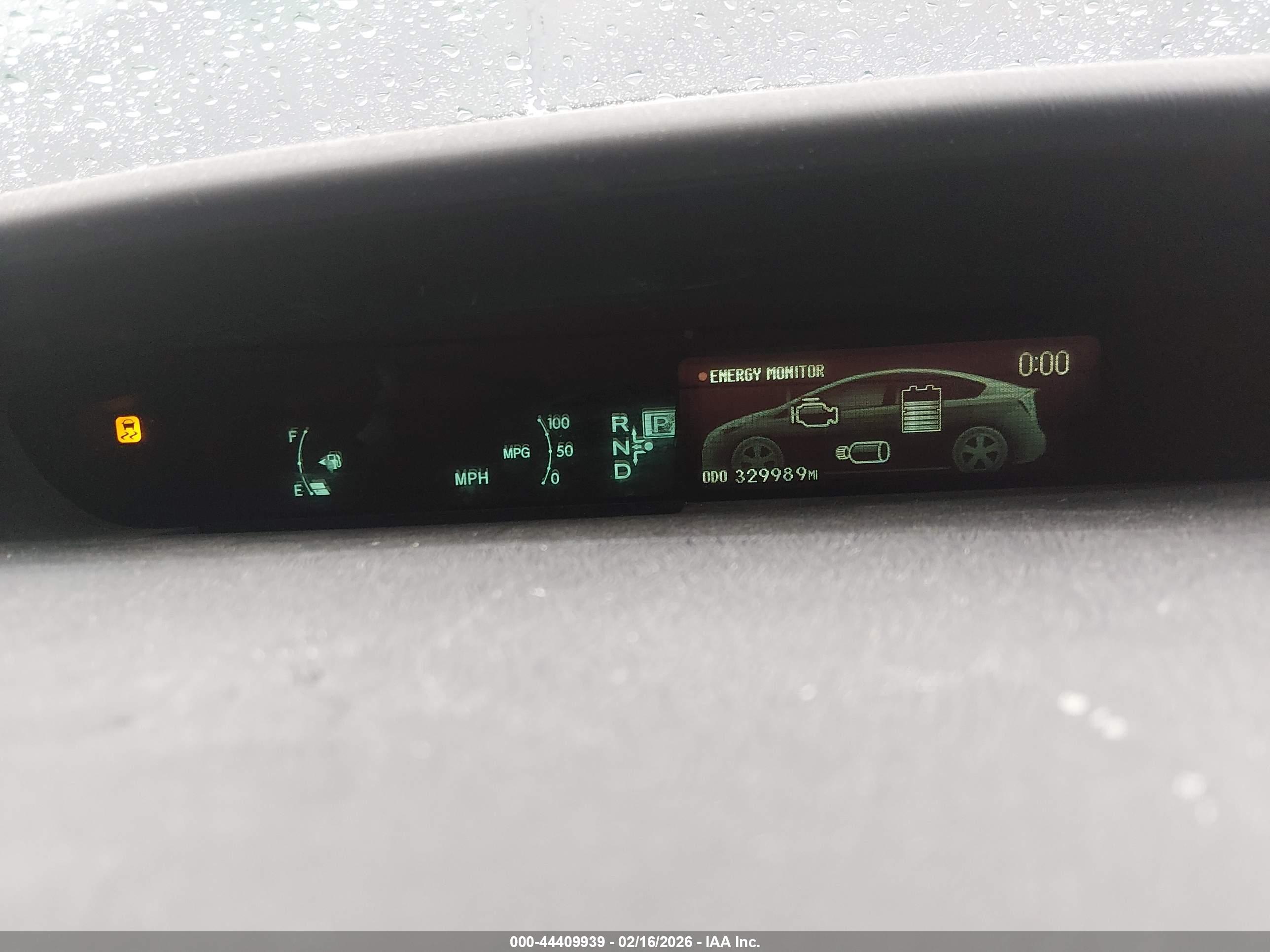 TOYOTA PRIUS image 7