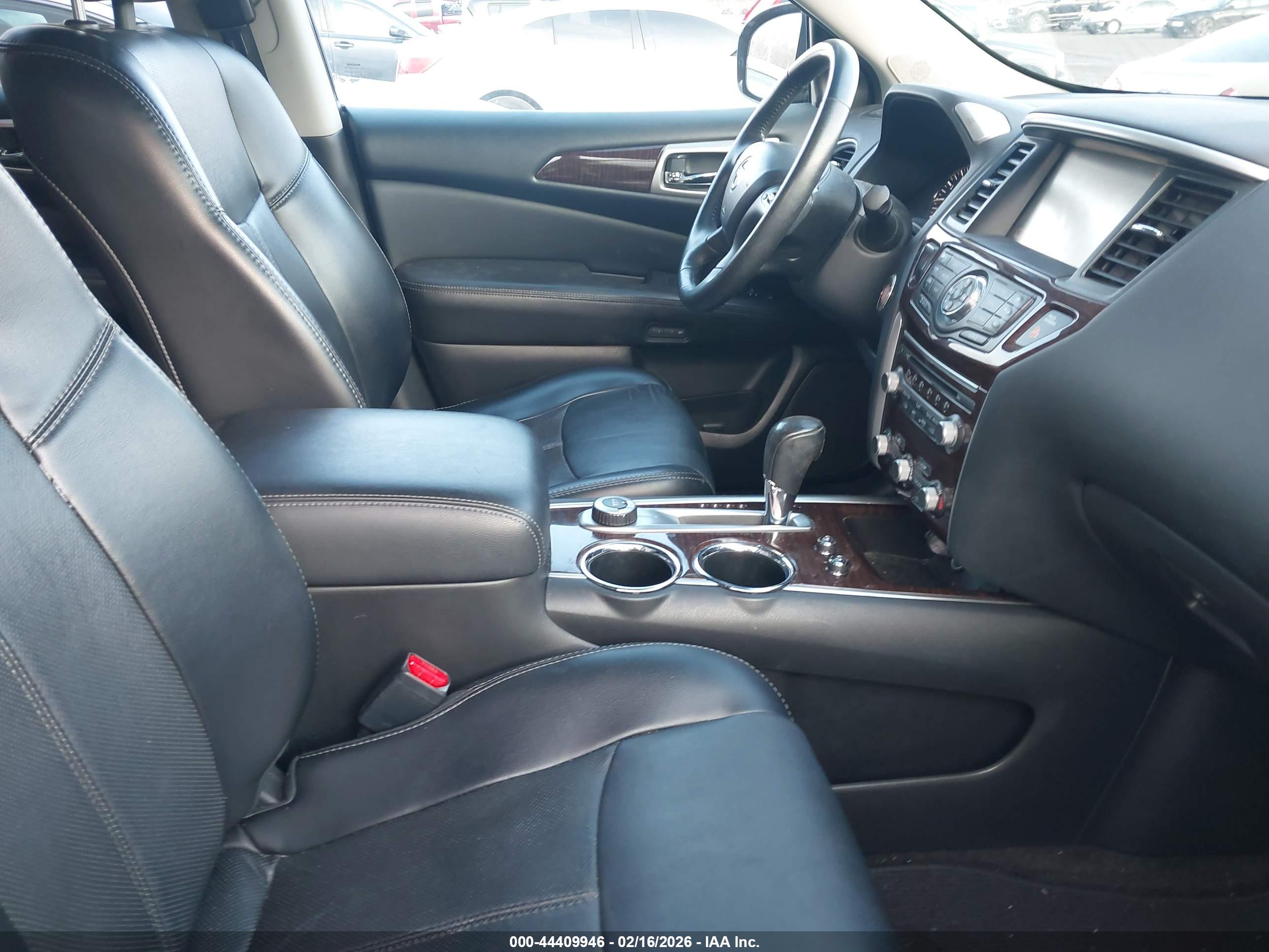 NISSAN PATHFINDER image 5