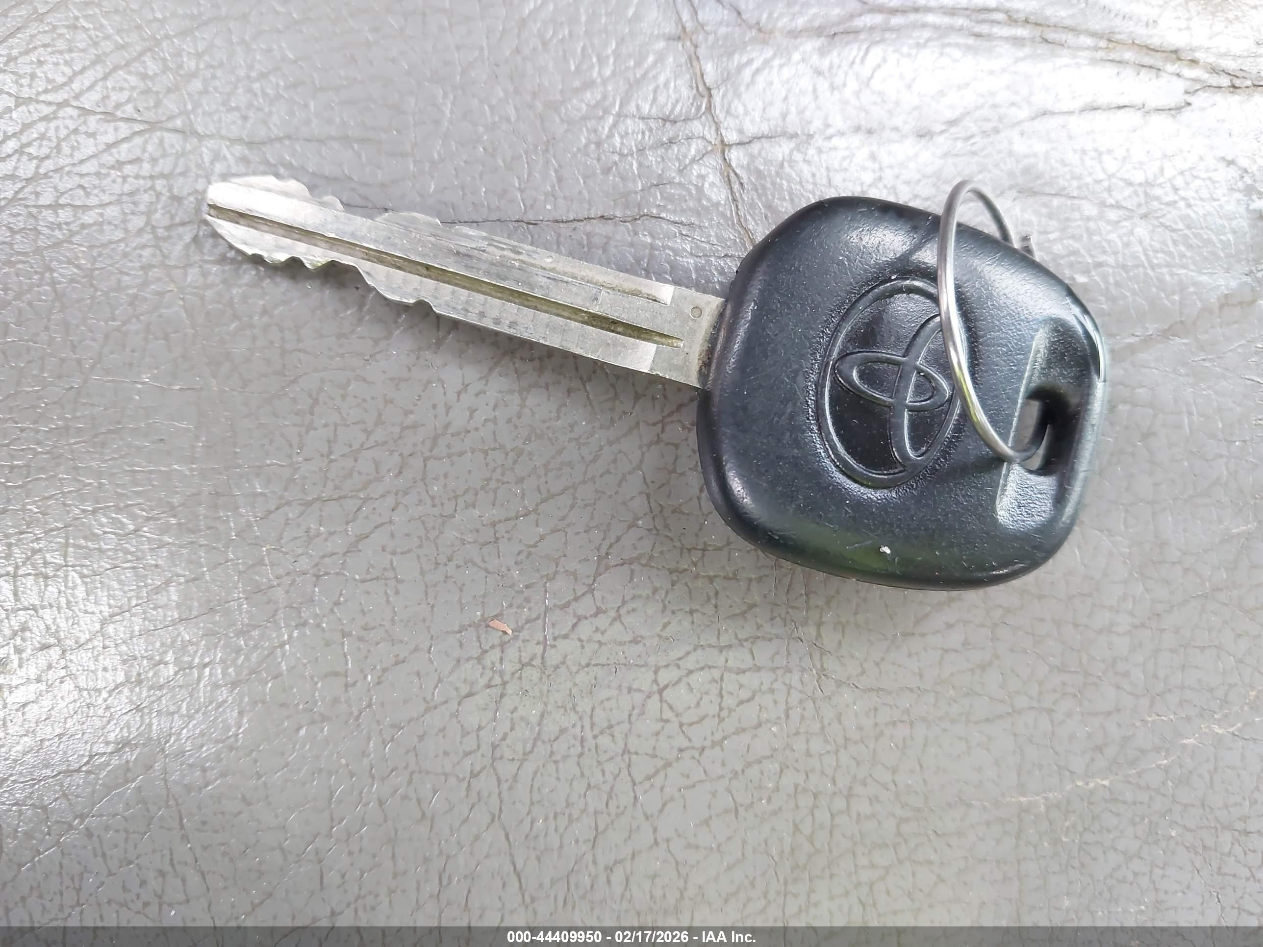 TOYOTA SIENNA image 11