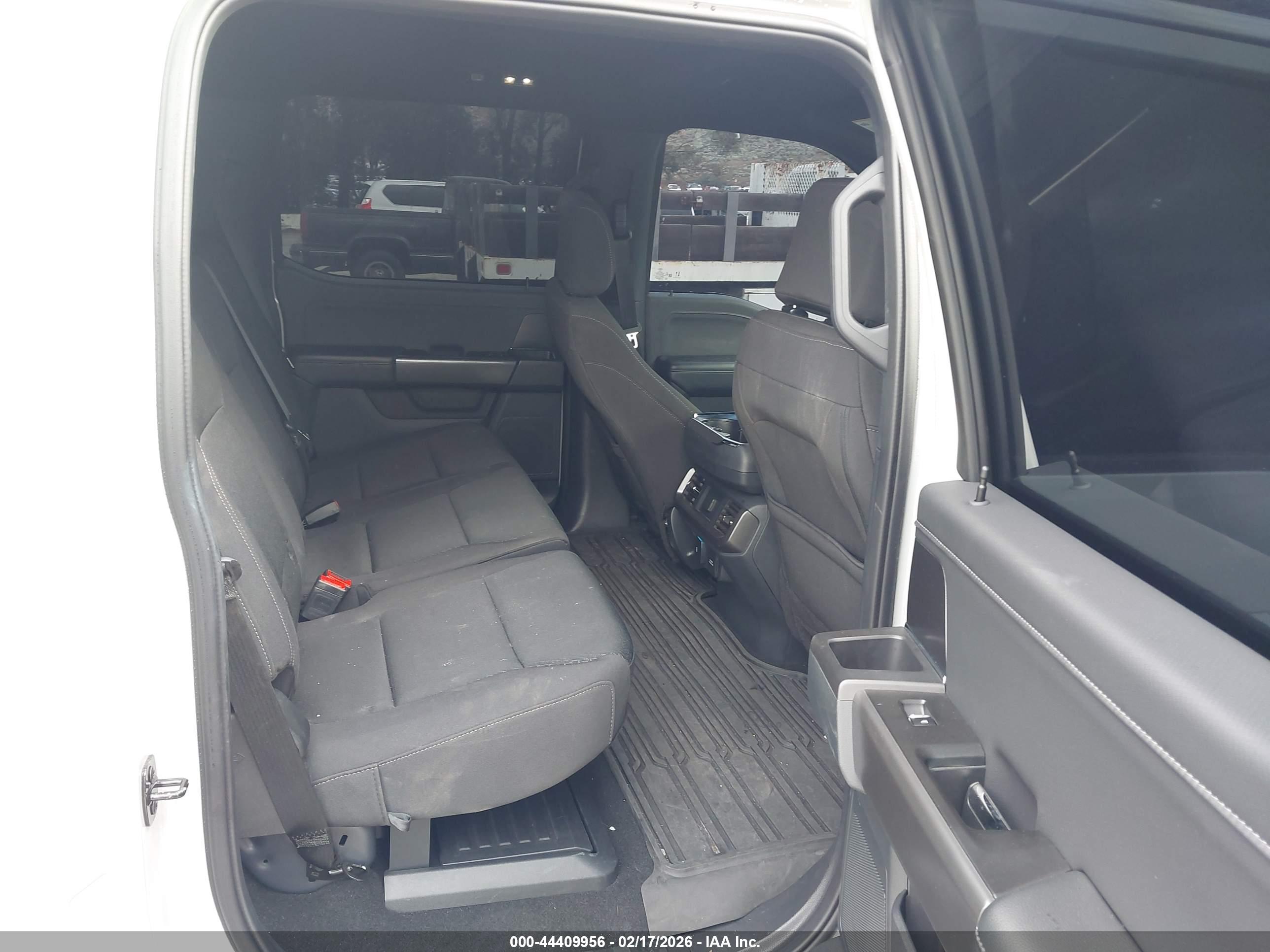 FORD F-150 image 8