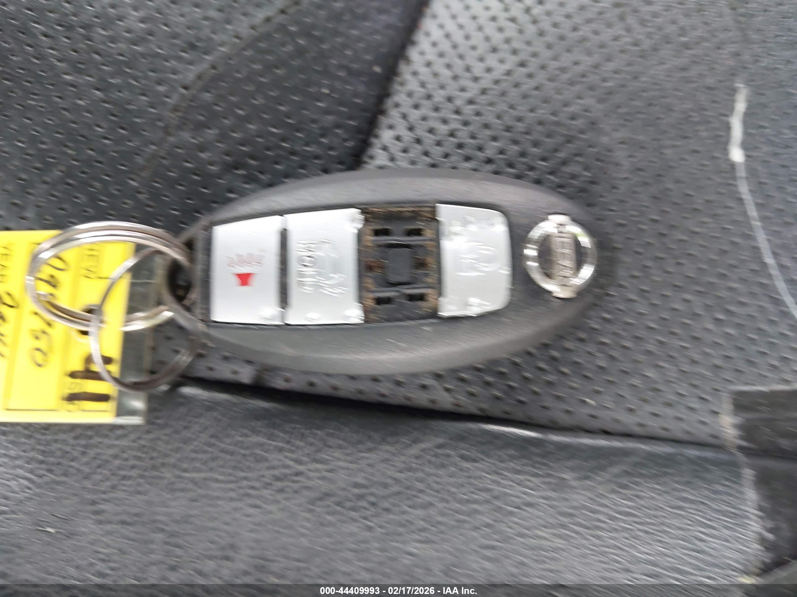 NISSAN ROGUE image 11