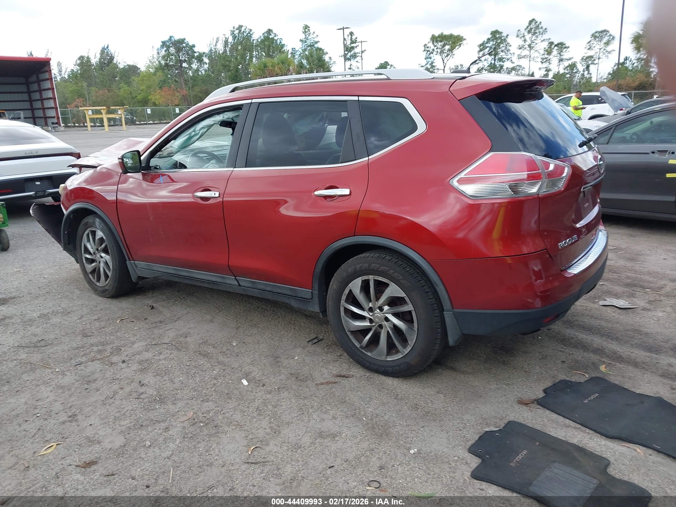 NISSAN ROGUE image 3