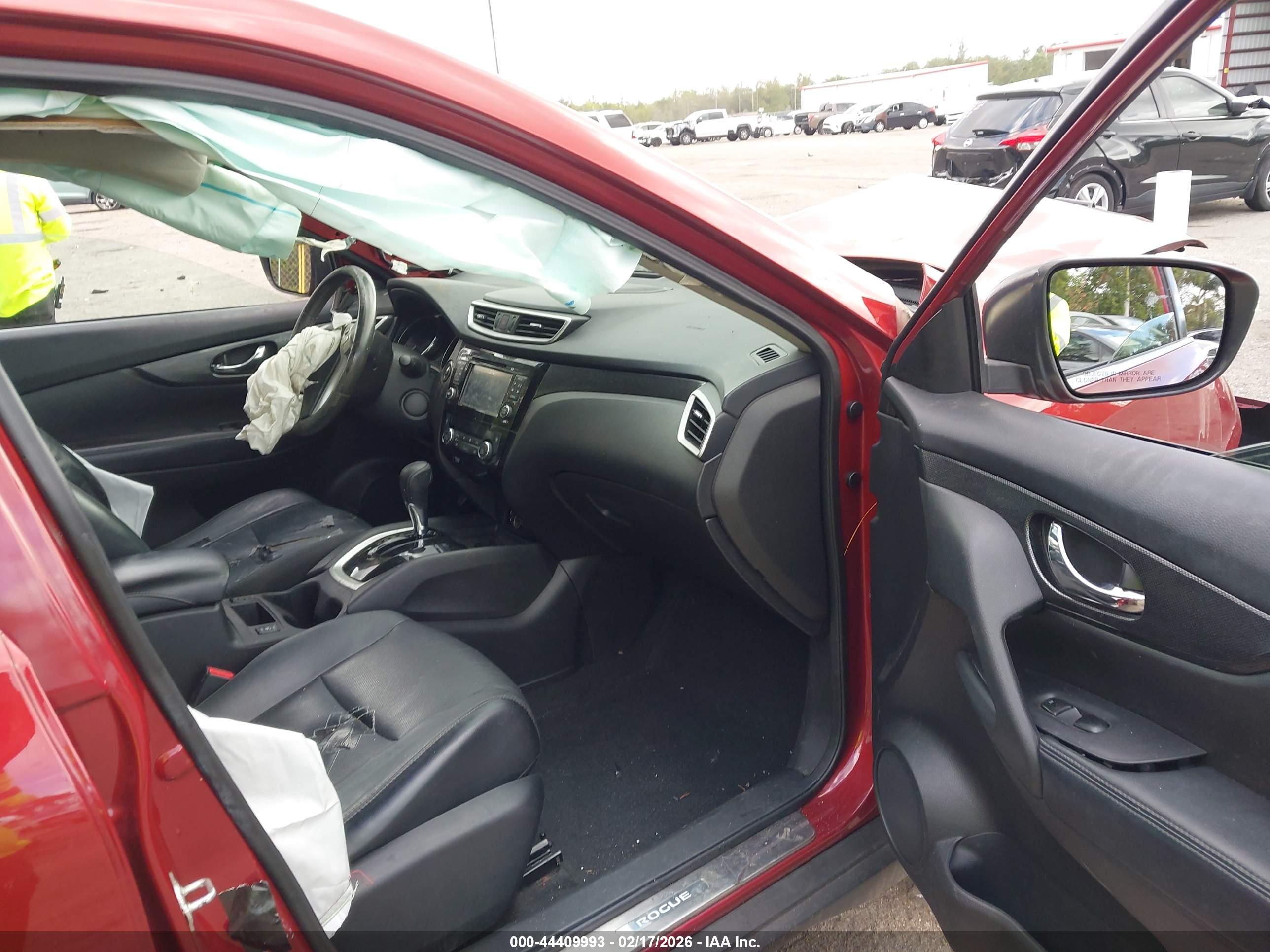 NISSAN ROGUE image 5